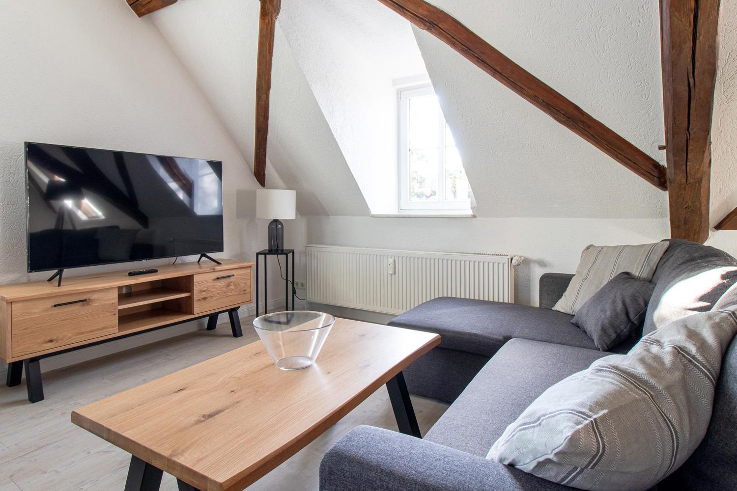 Two-Bedroom Apartment - Photo 3