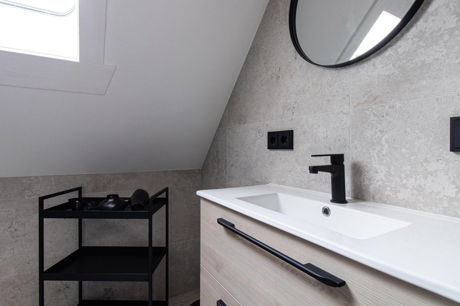 Two-Bedroom Apartment - Photo 6