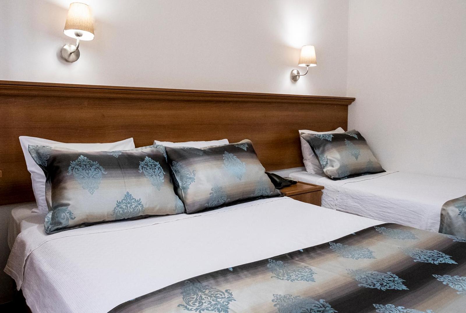 Double Room - Photo 3