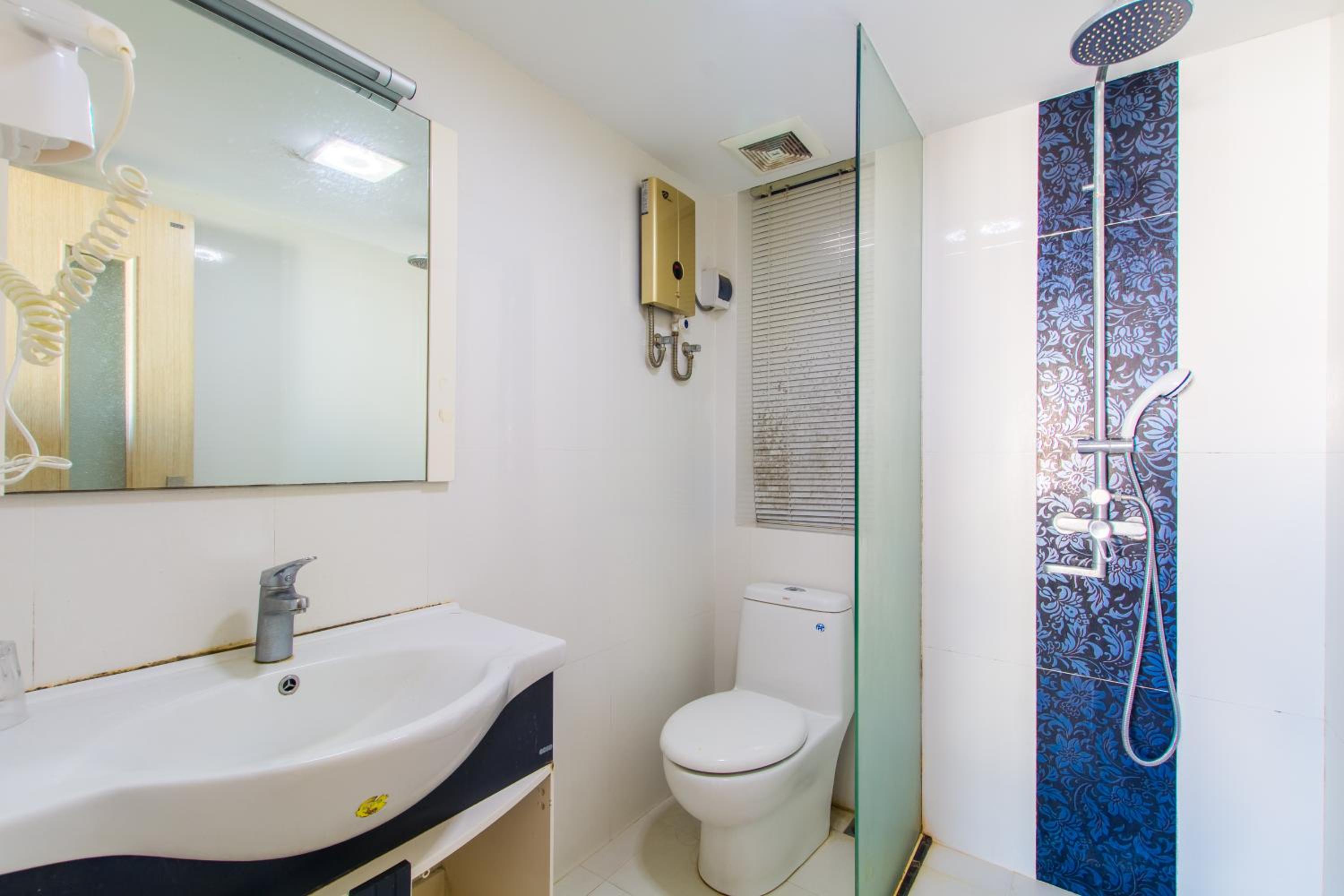 Two-Bedroom Apartment with Sea View - Photo 6