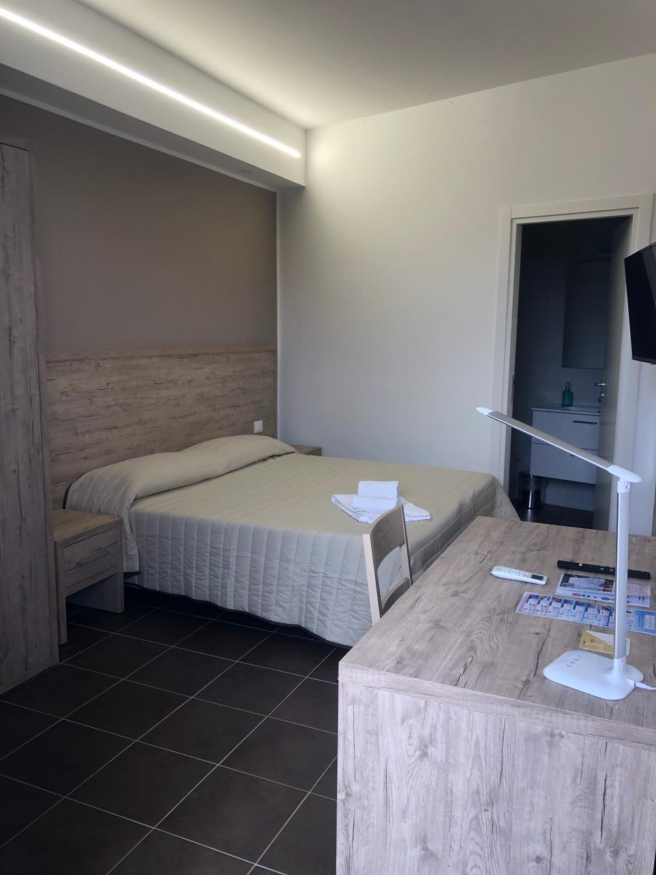 Standard Double or Twin Room with Terrace photo 3