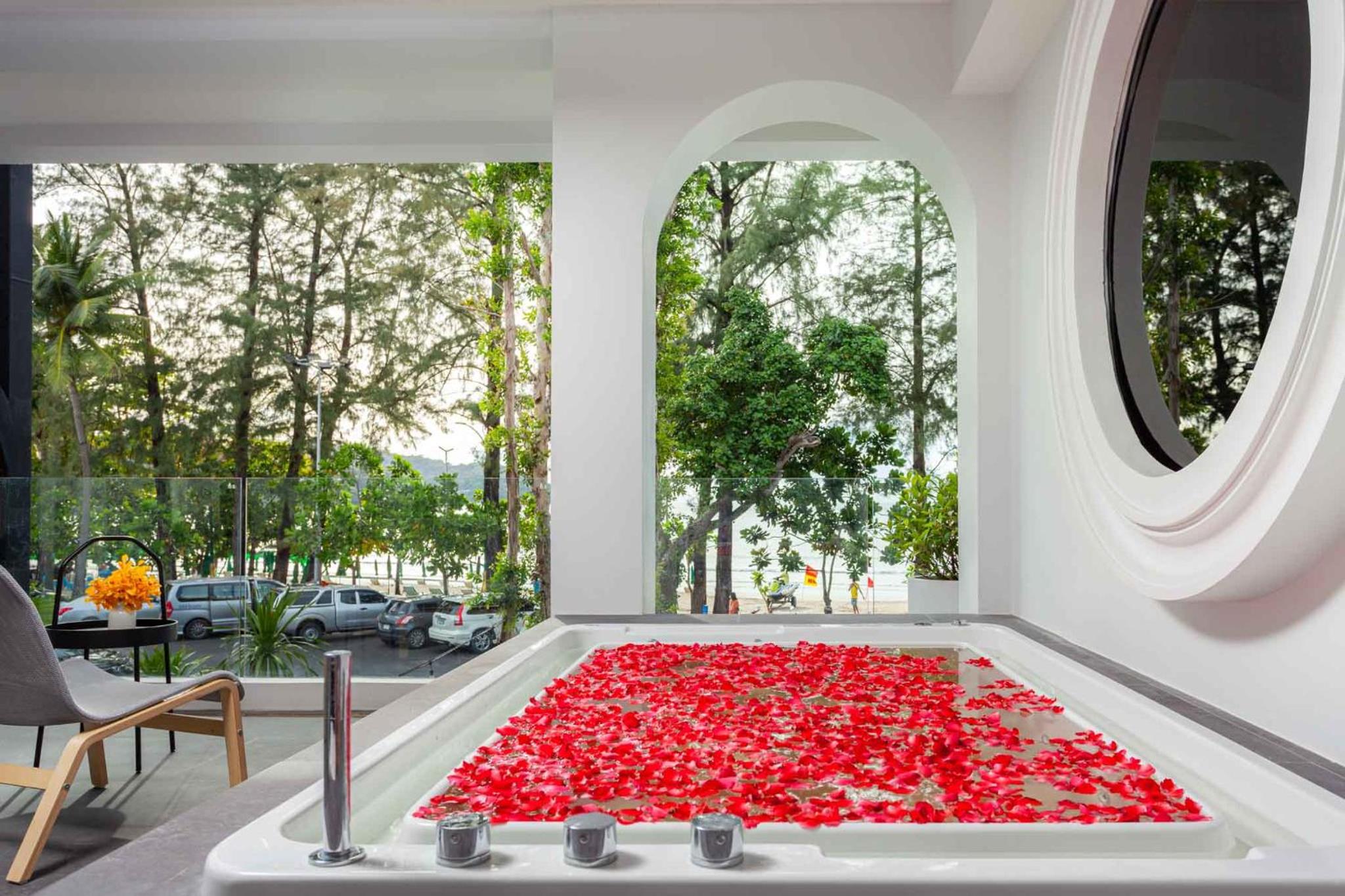 Oceanfront Terrace Suite - Photo 3