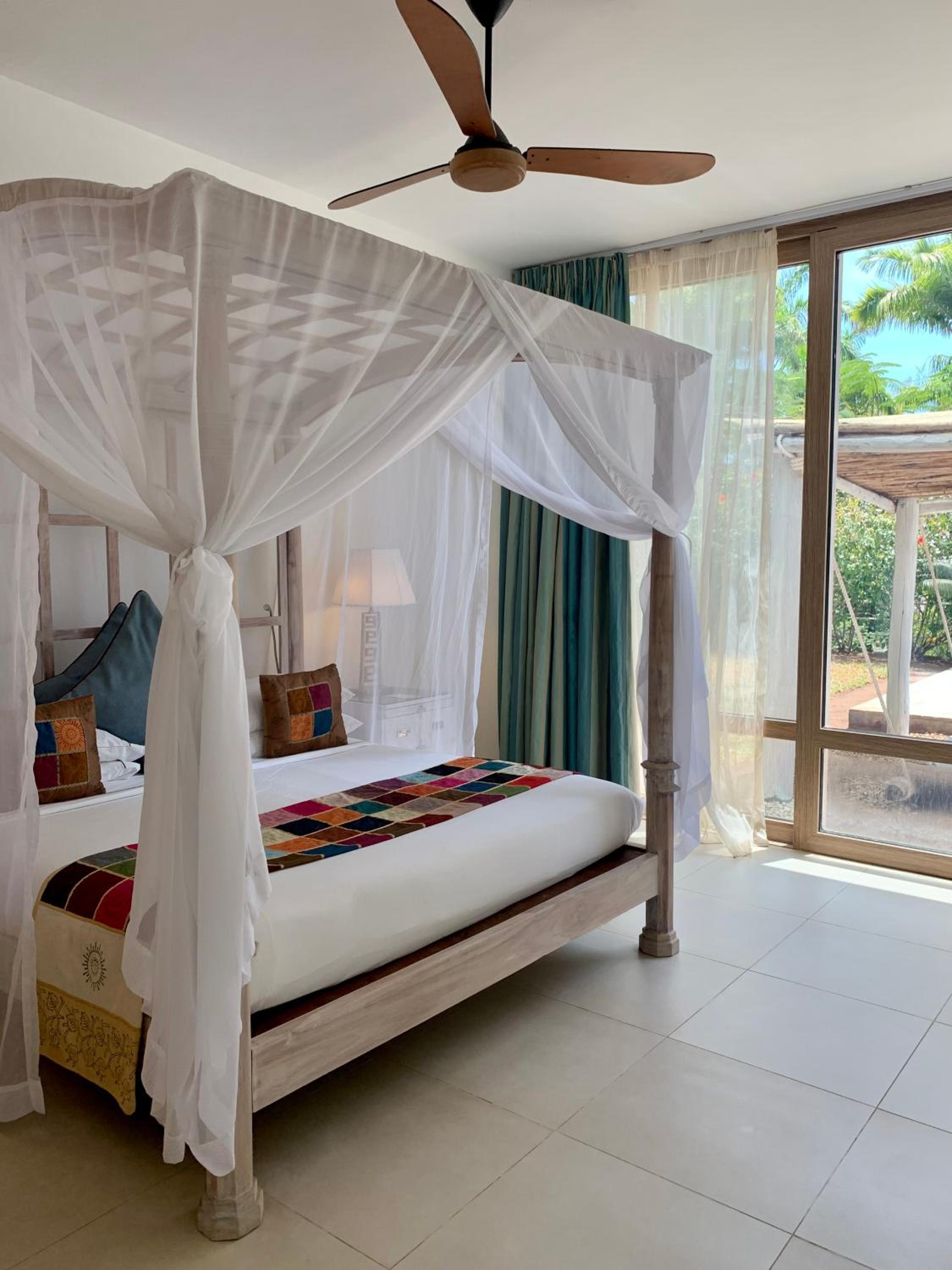 The Level 1 bedroom Garden Villa - Photo 5