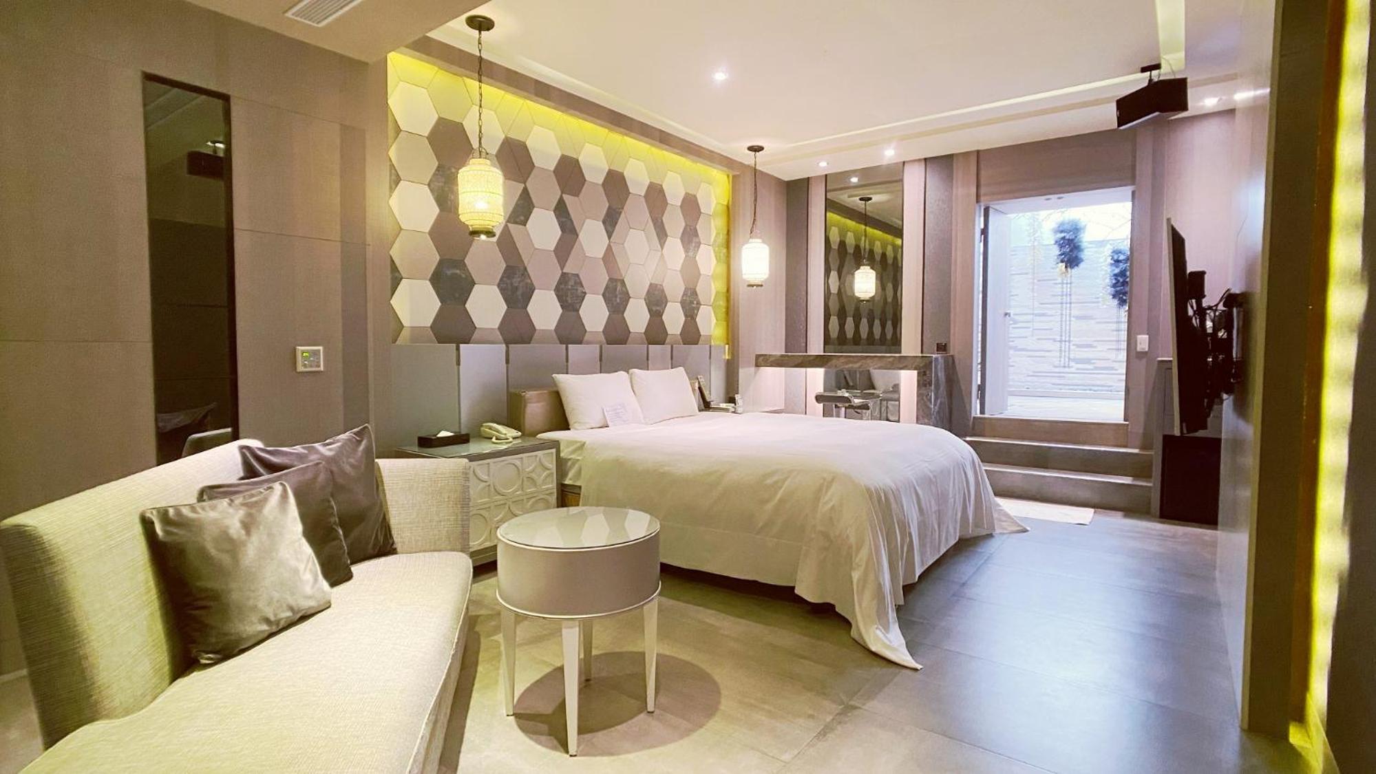 Deluxe Double Room photo 2
