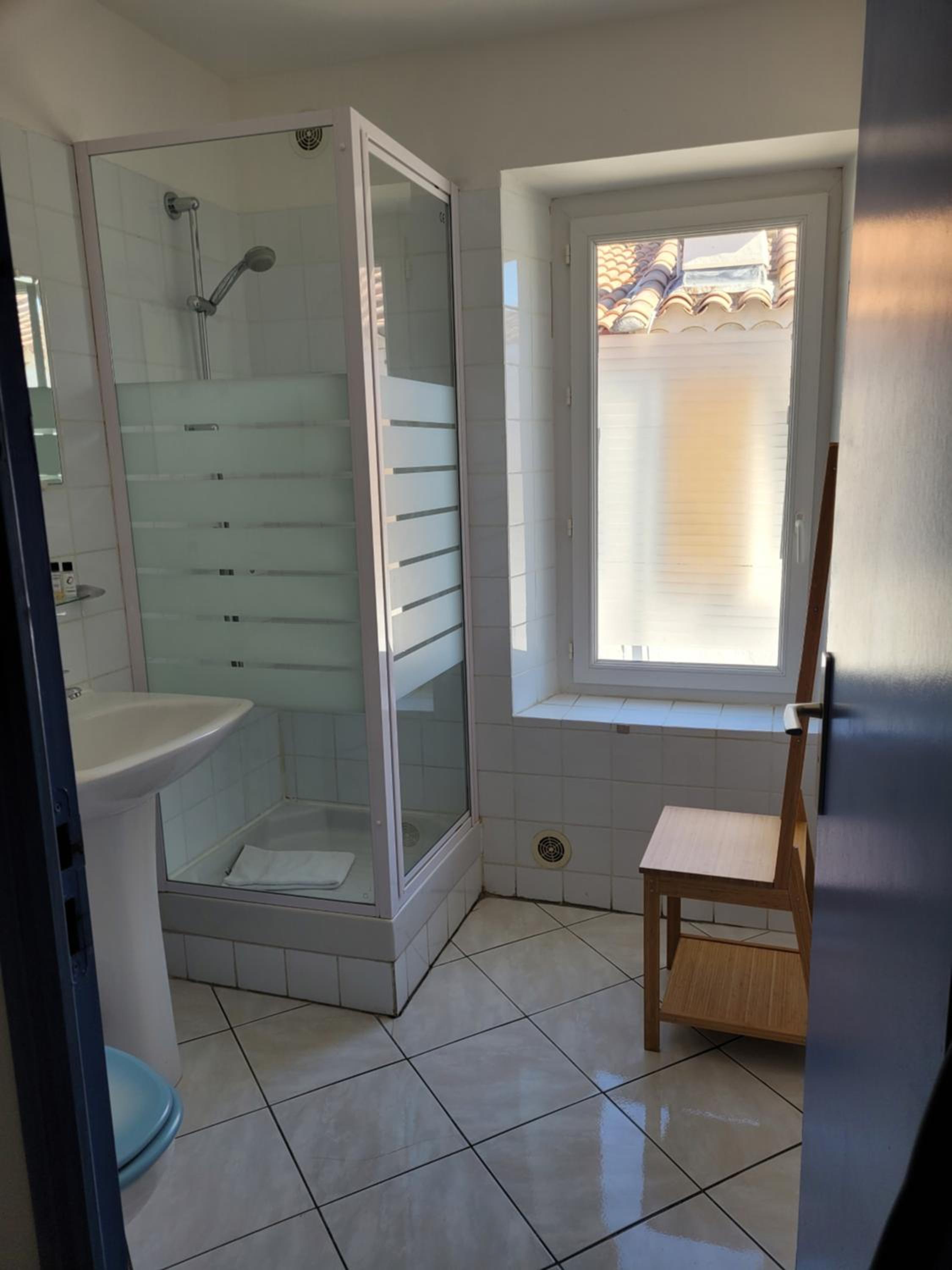 Double Room with Shared Bathroom photo 1