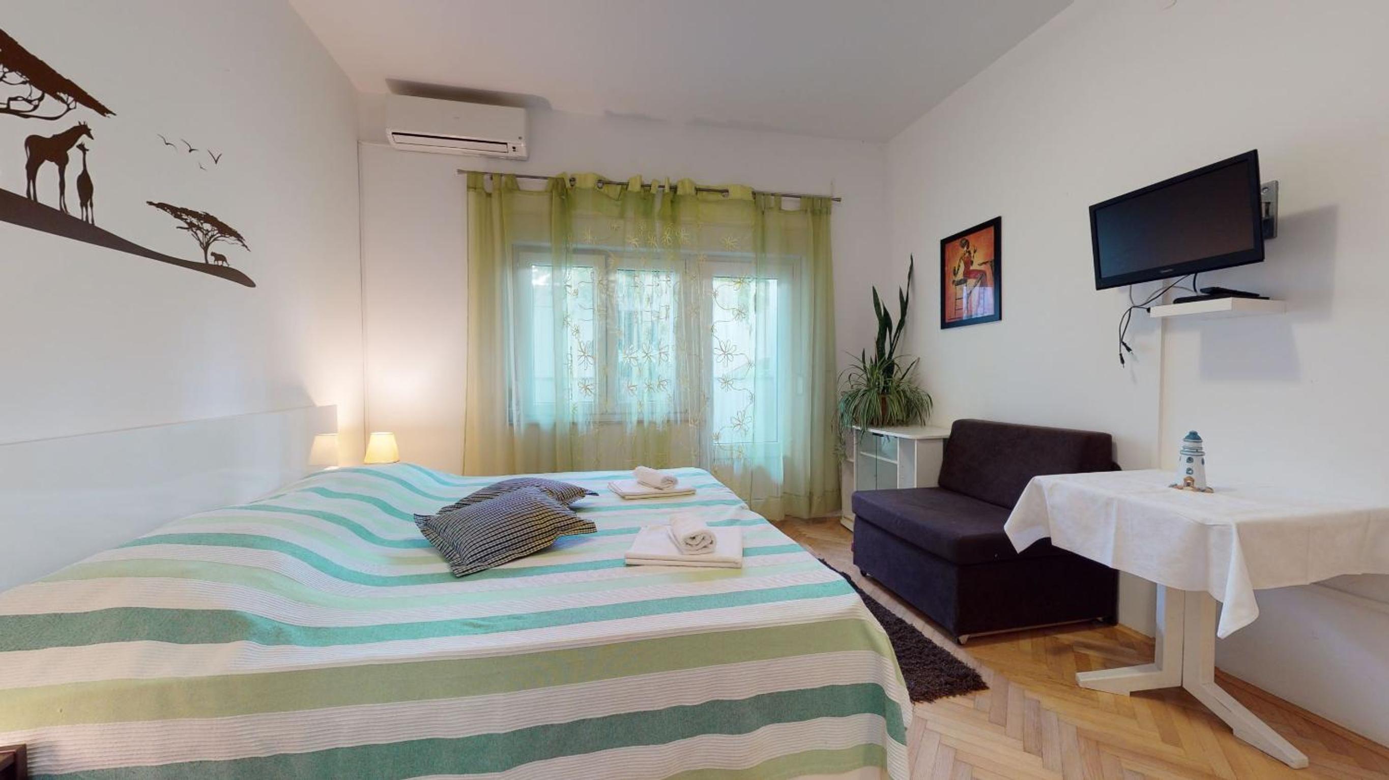 Two-Bedroom Apartment with Terrace (4 Adults)