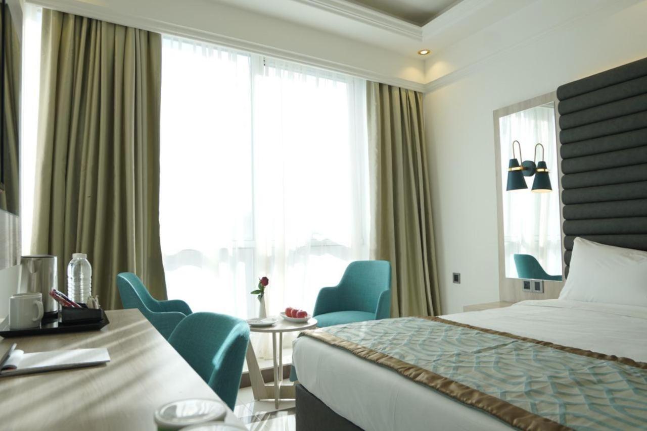 Deluxe Double Room photo 2