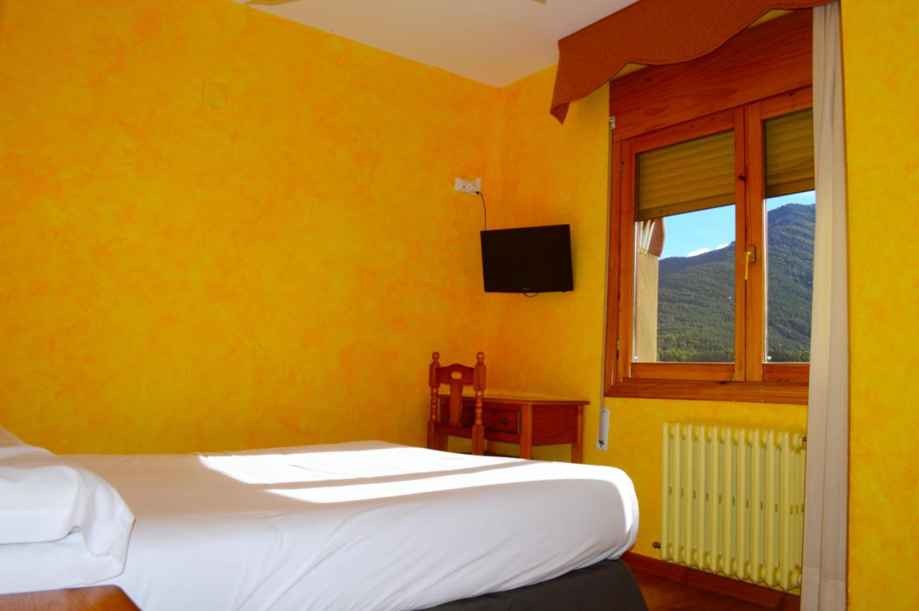 Double Room - Photo 8