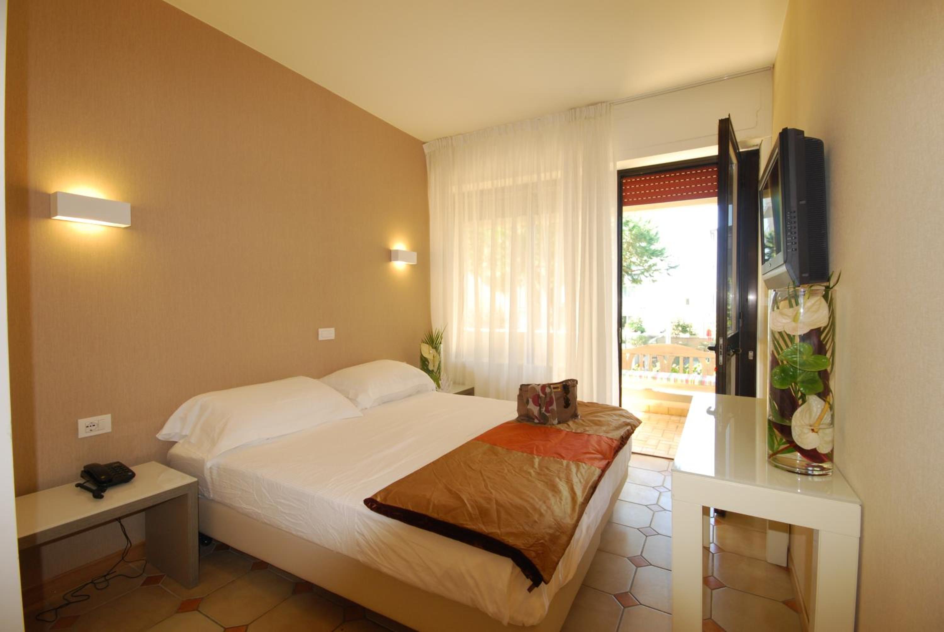 Standard Double or Twin Room - Annex photo 1
