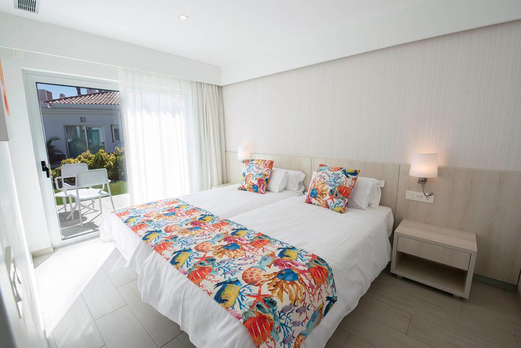 Suite vista jardín (2 adultos + 1 niño)