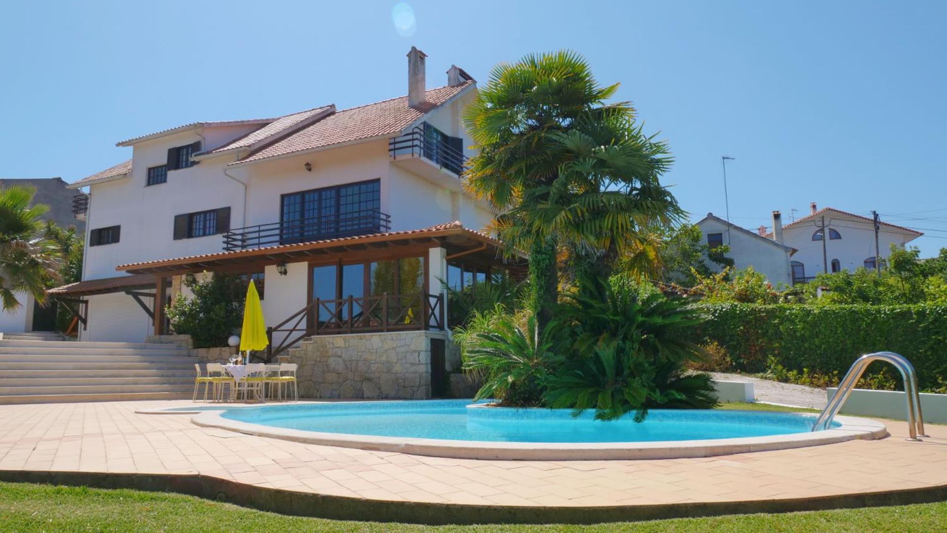 Villa photo 2