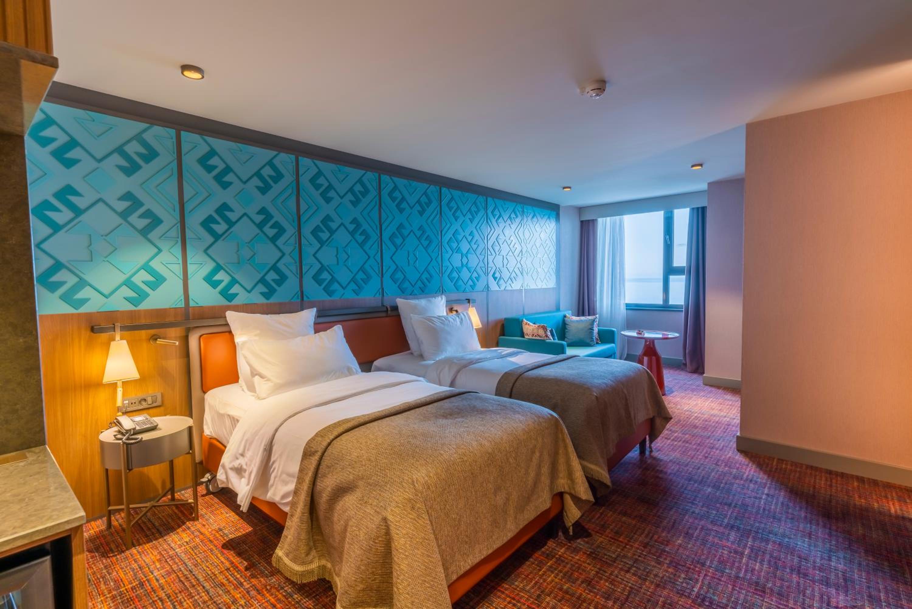 Superior Twin Room with Sea View - Photo 3