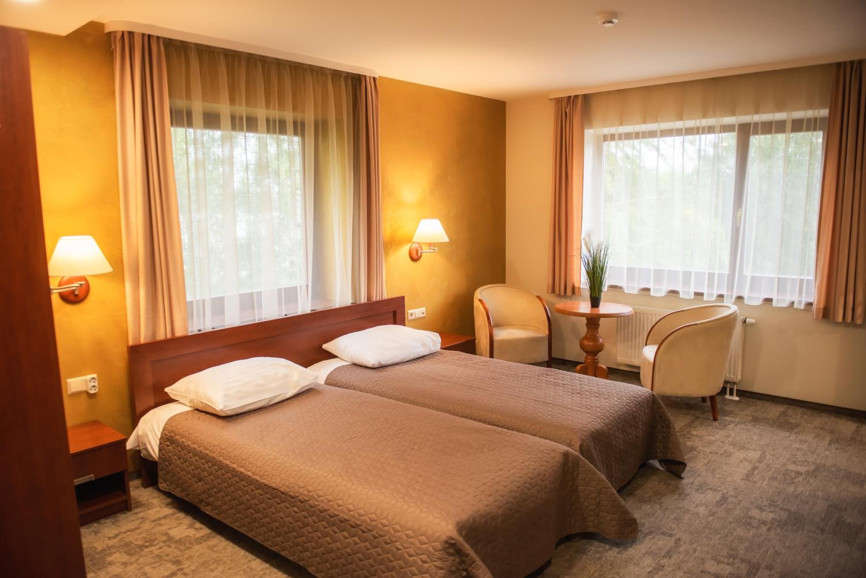 Twin Room - Photo 1