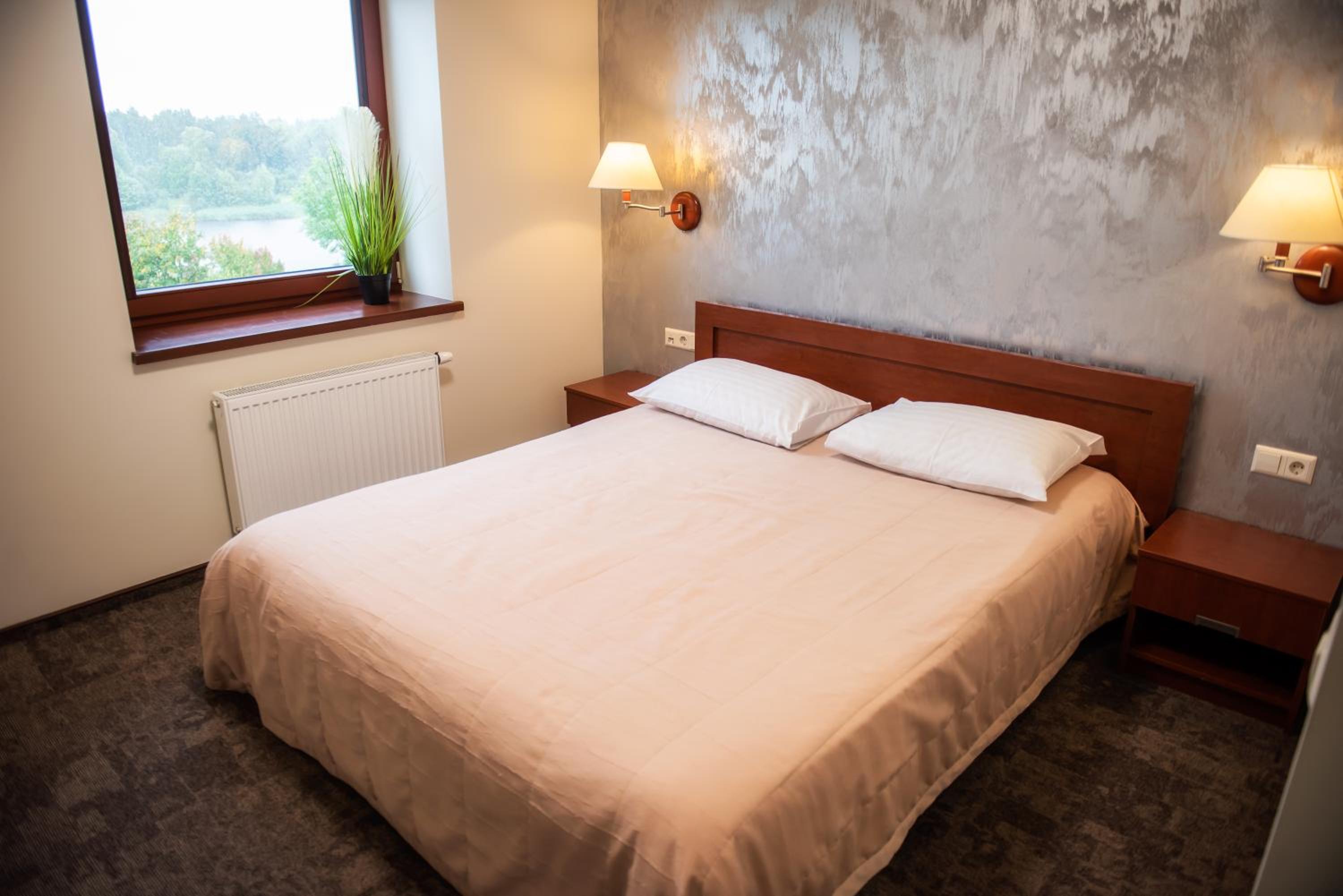 Double Room - Photo 5