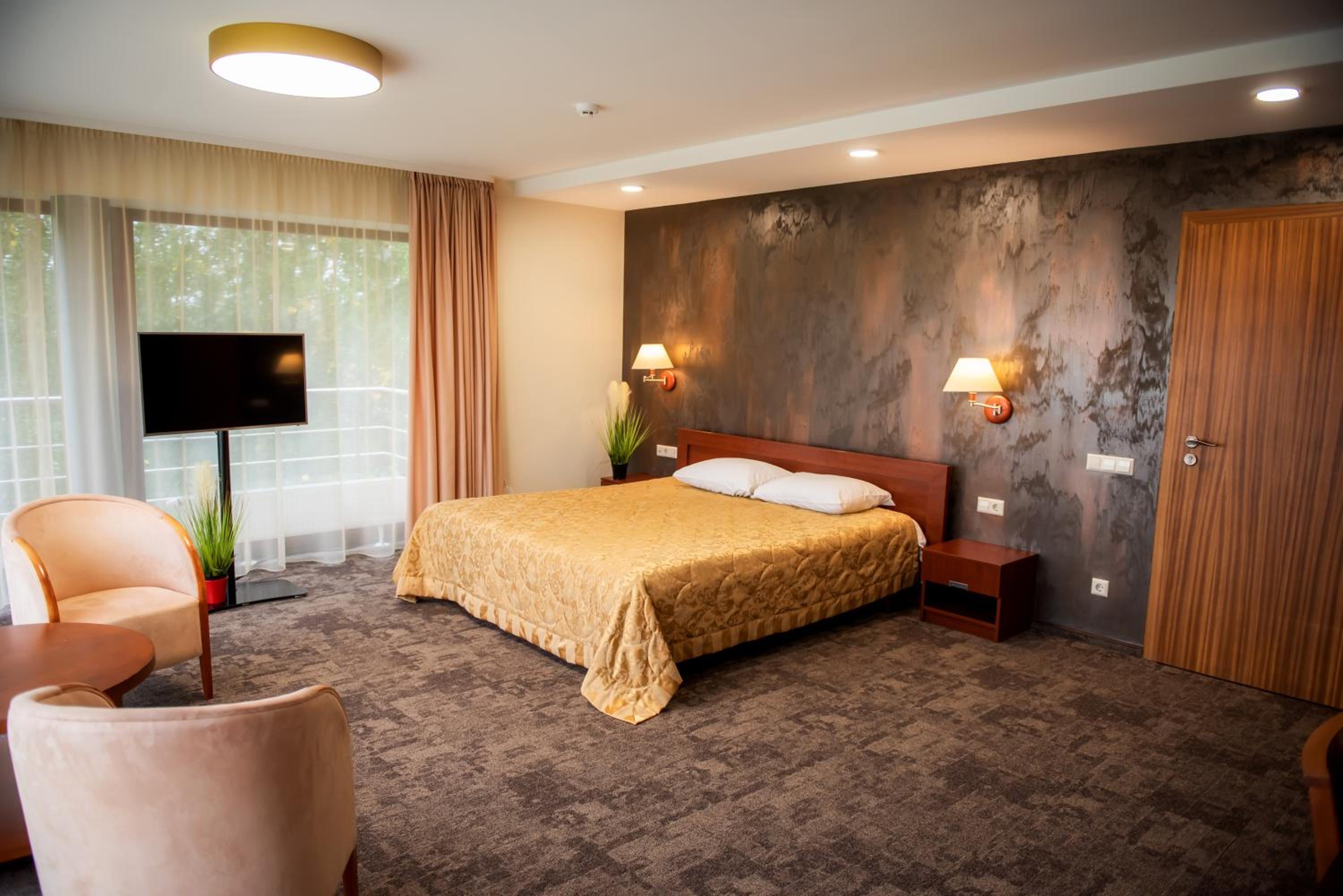 Double Room - Photo 1