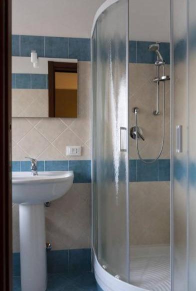 Two-Bedroom Apartment - Photo 7