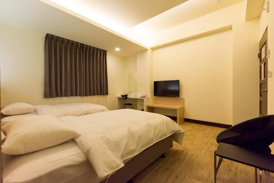 Double or Twin Room - Photo 8