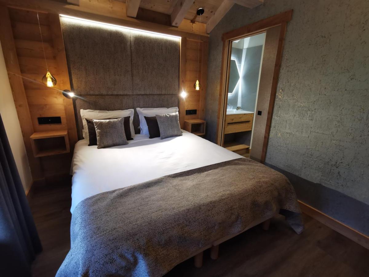 Double Room with Balcony photo 3