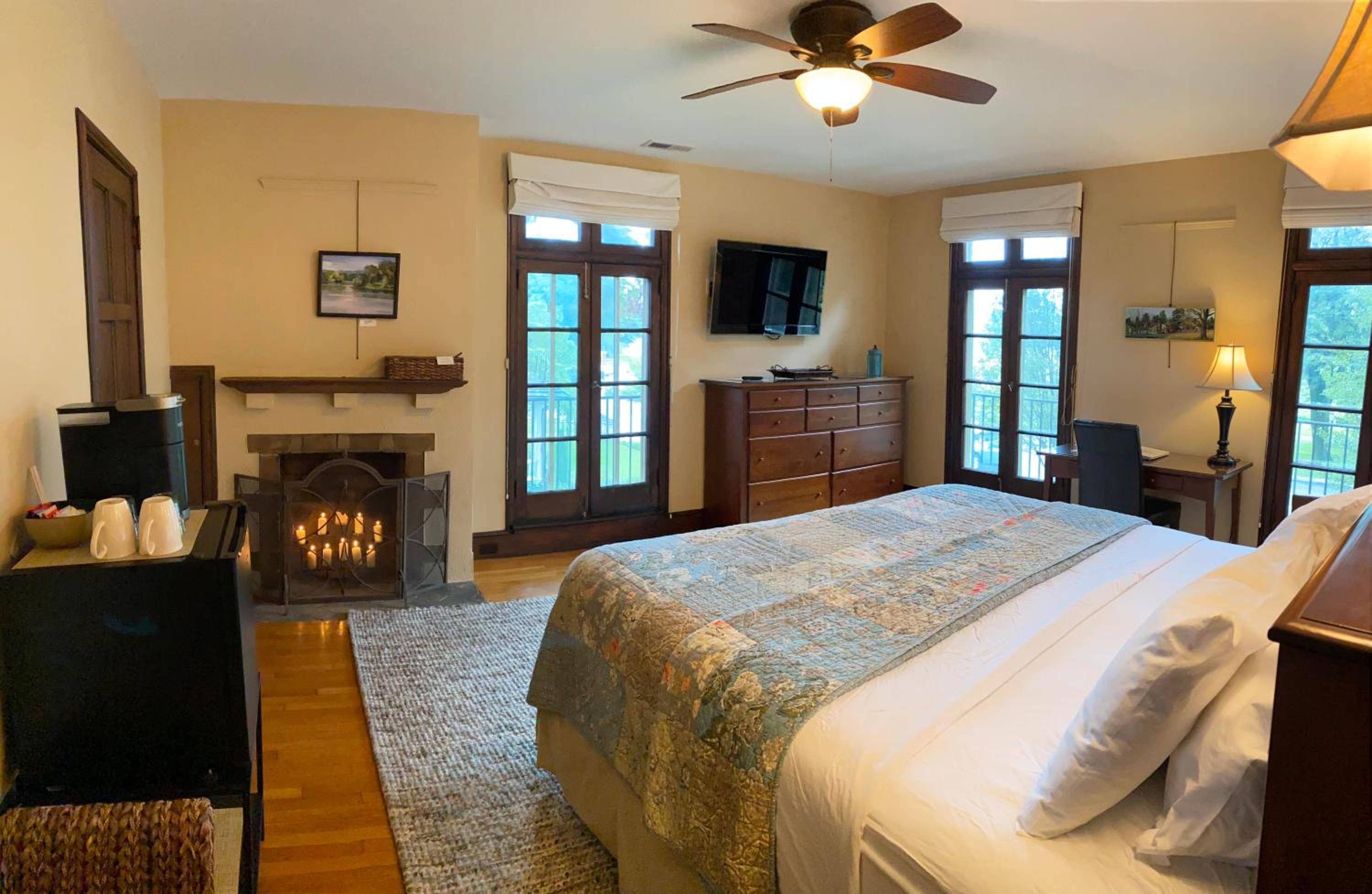 Superior King Room