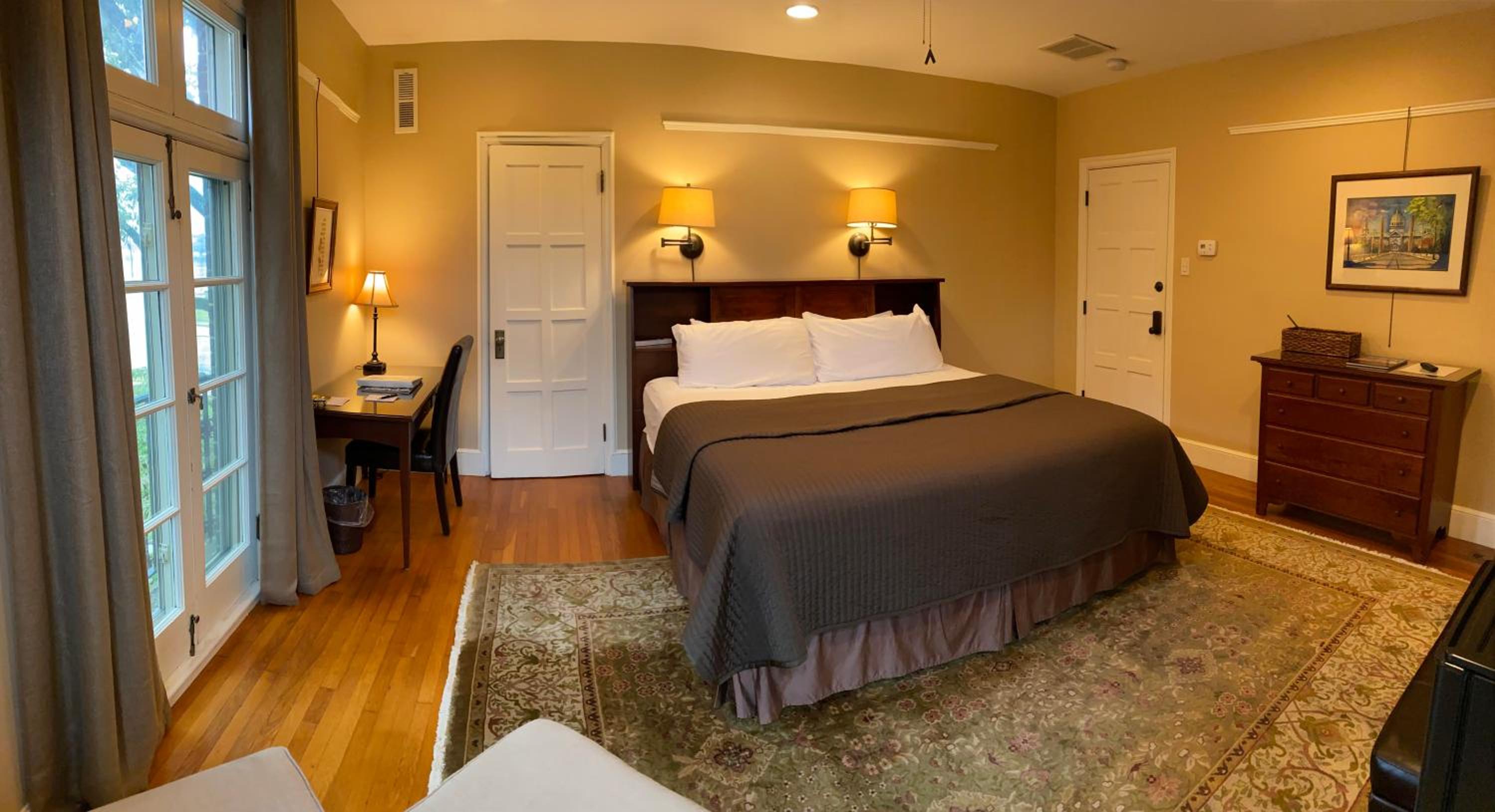 Standard King Room