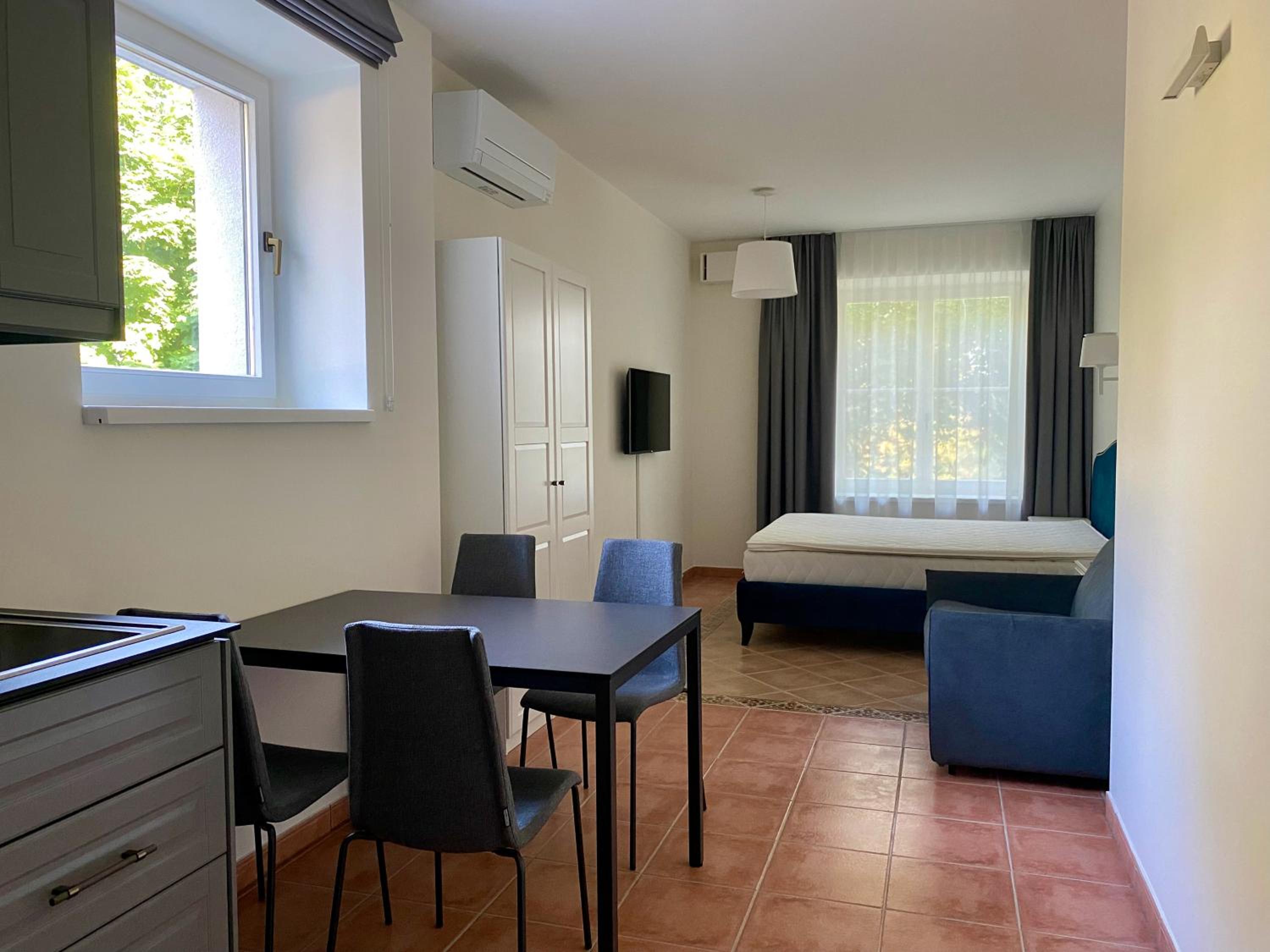 Triple Room - Photo 13