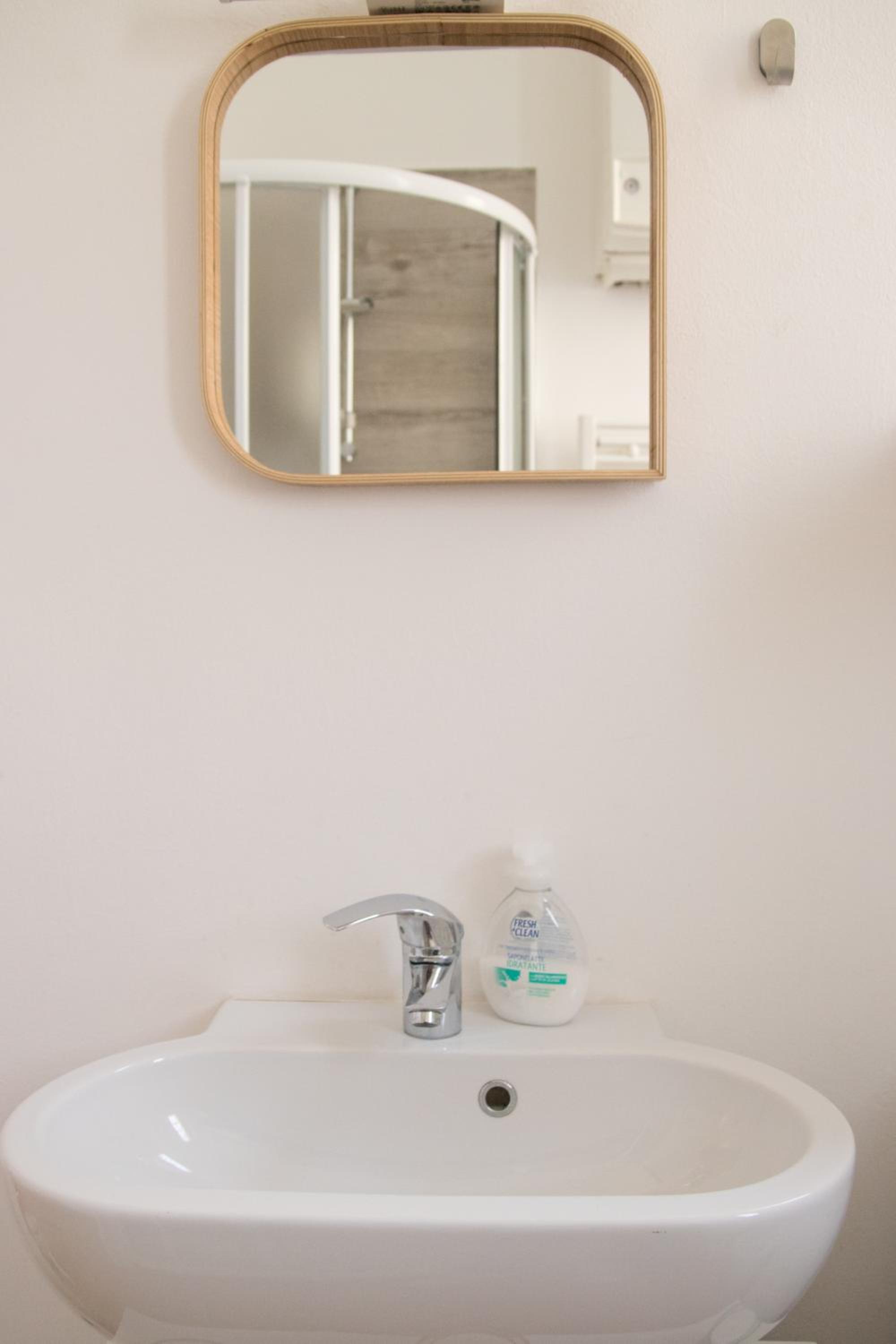 One-Bedroom Apartment - Photo 7
