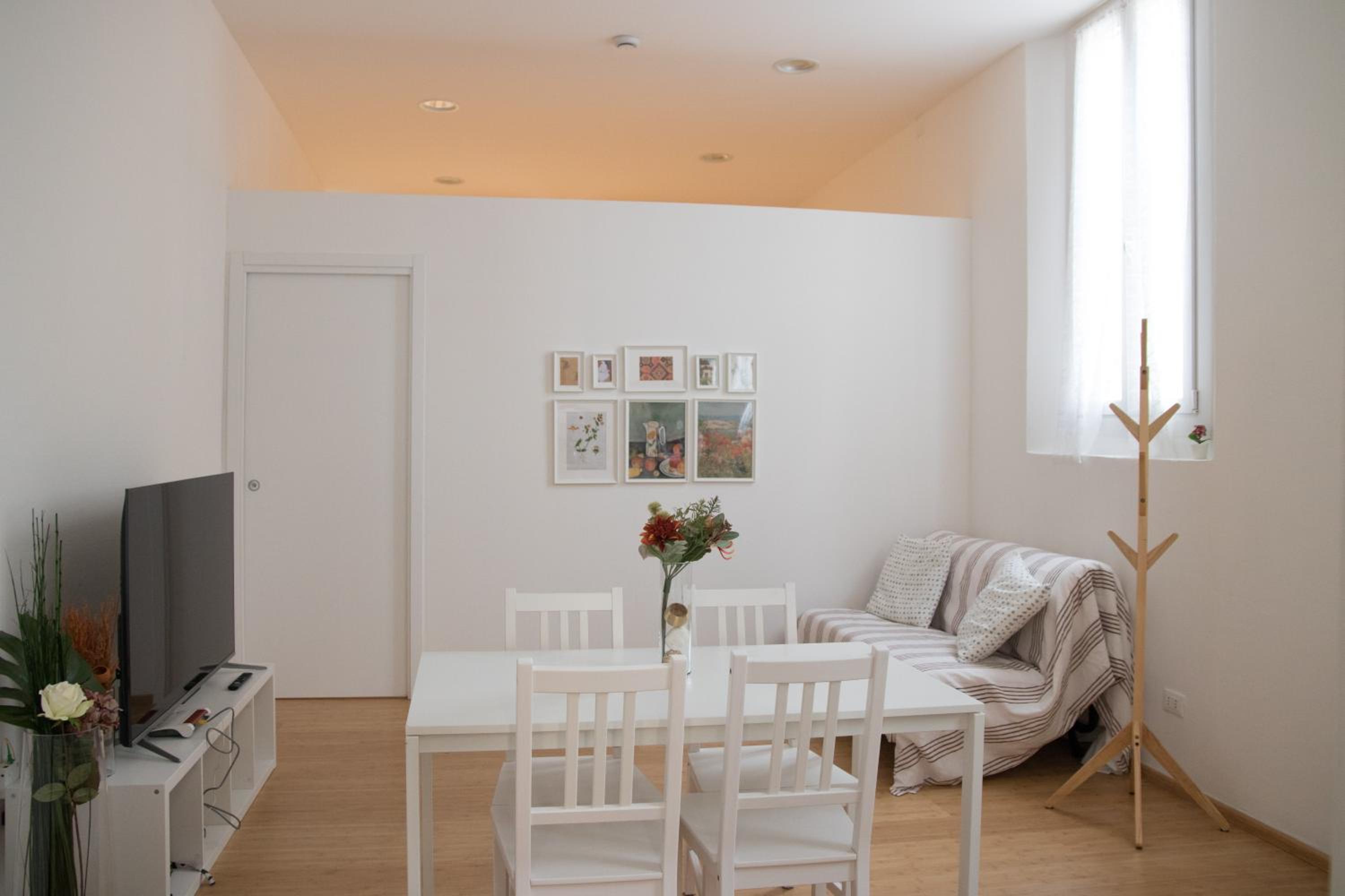 One-Bedroom Apartment - Photo 10