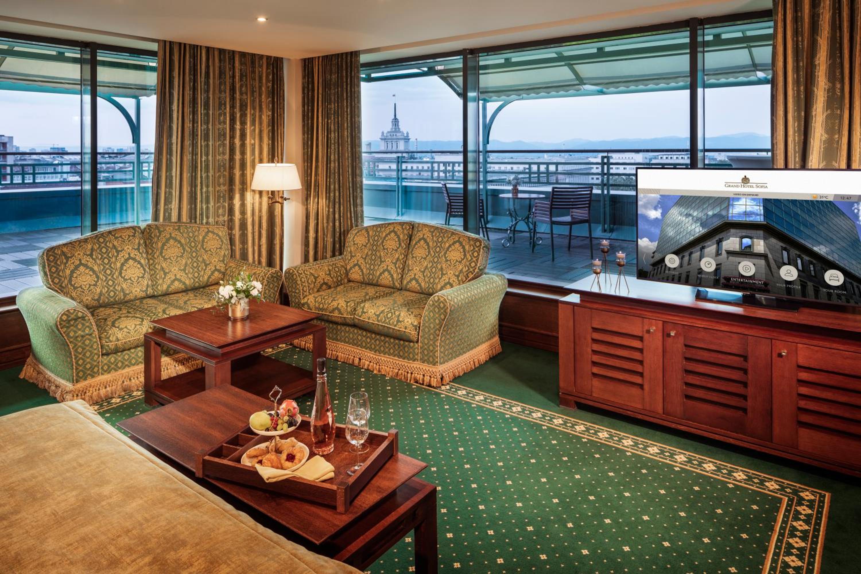 Panorama Suite on the Top Floor with Terrace and Free Transfers - Photo 15