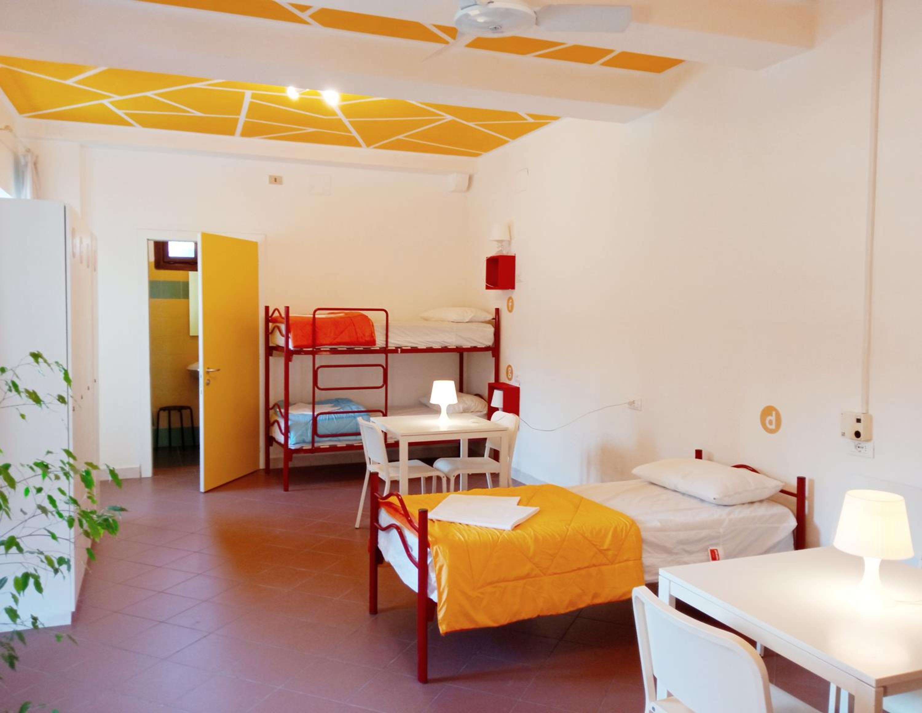 Single Bed in Female Dormitory Room photo 3