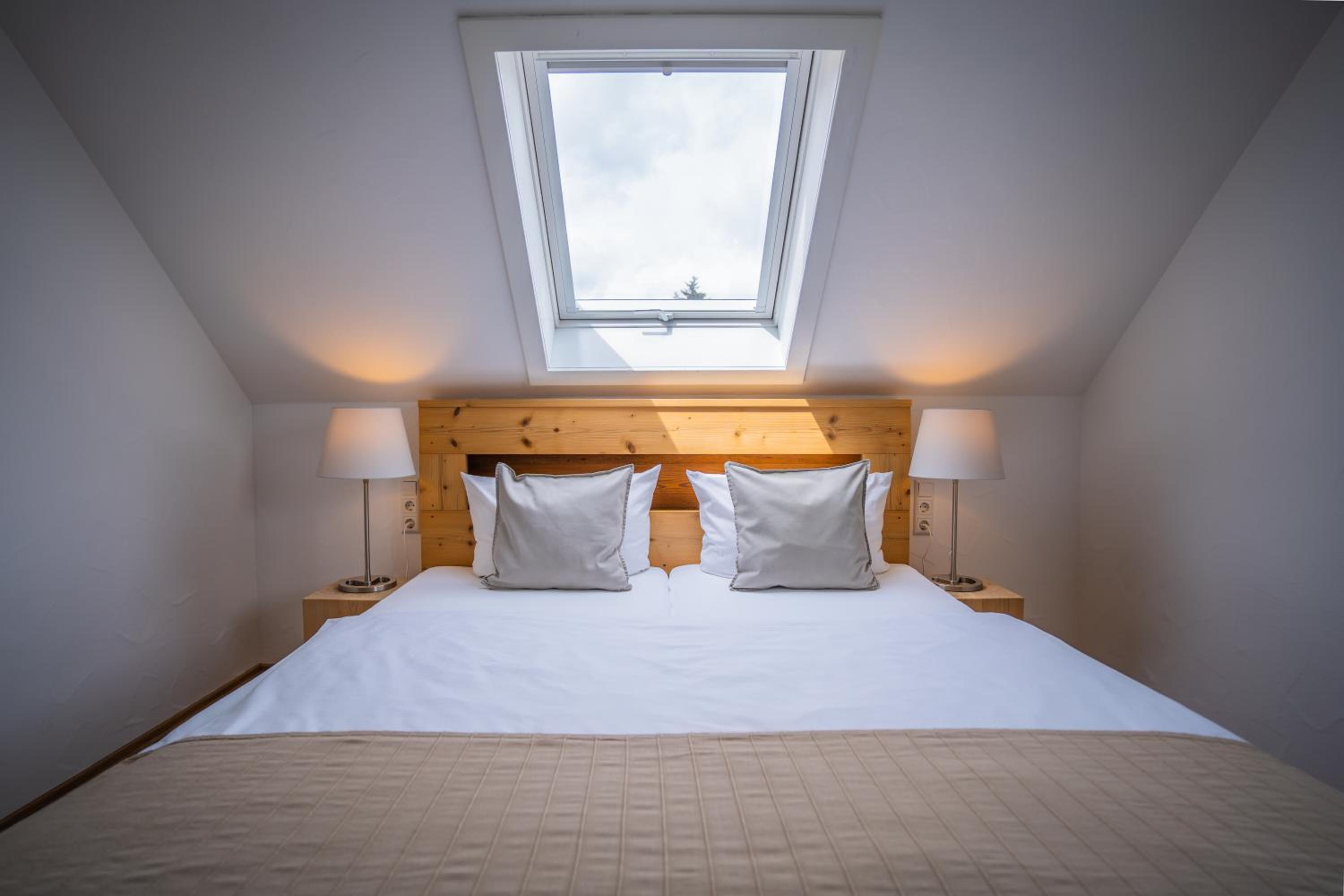 Classic Double Room - Photo 10