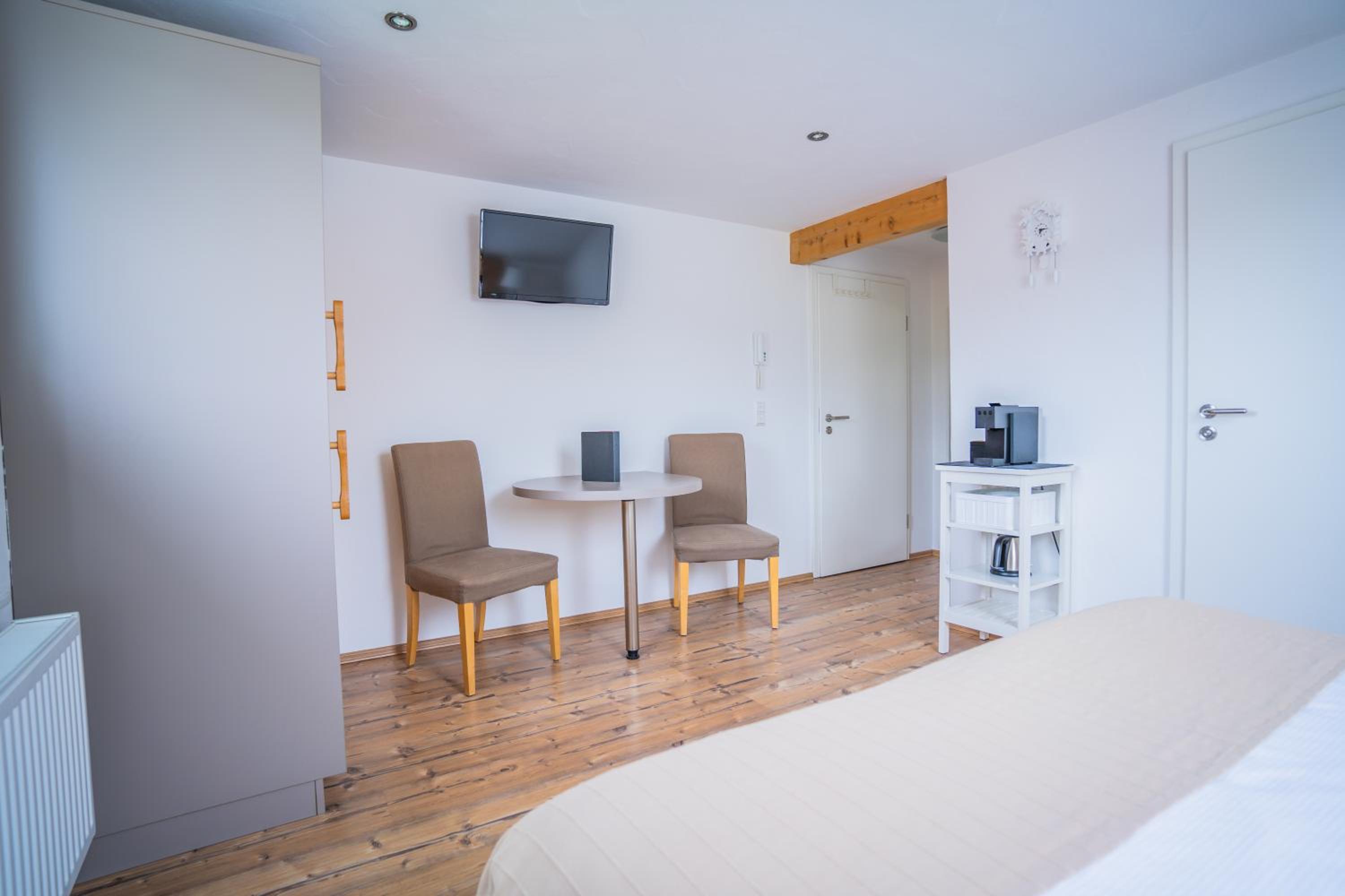 Classic Double Room - Photo 1