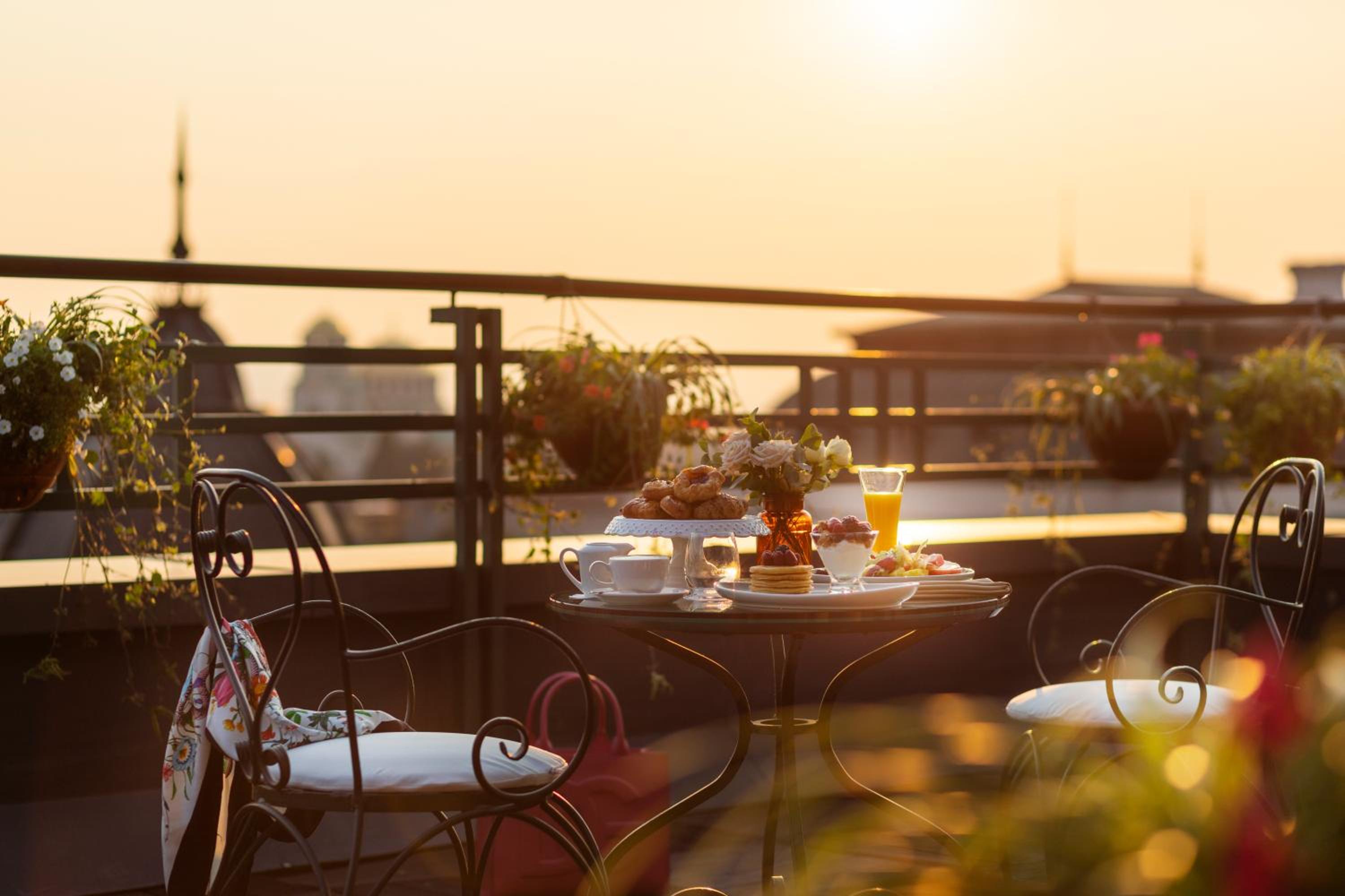 Panorama Room on the Top Floor with a Terrace - Photo 10