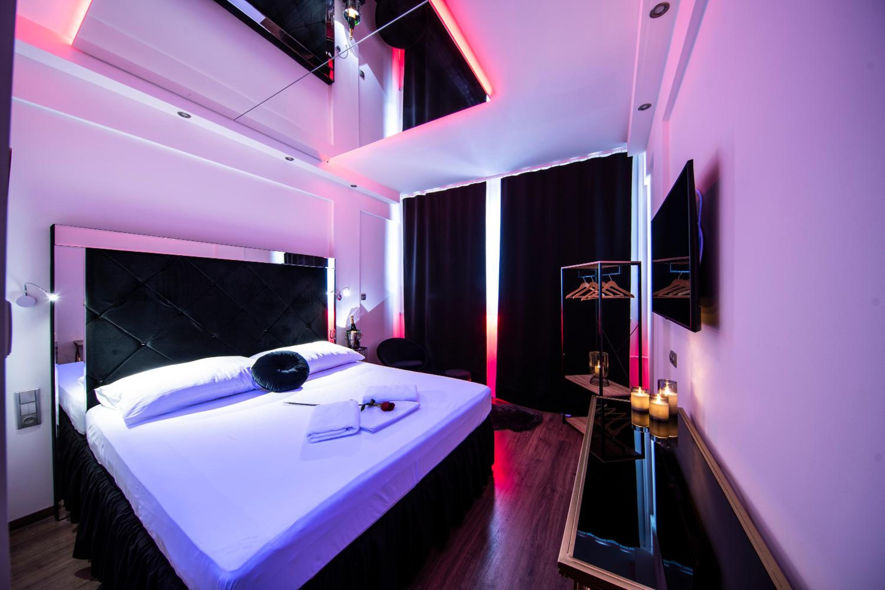 Elegant Double Room with Pool Access