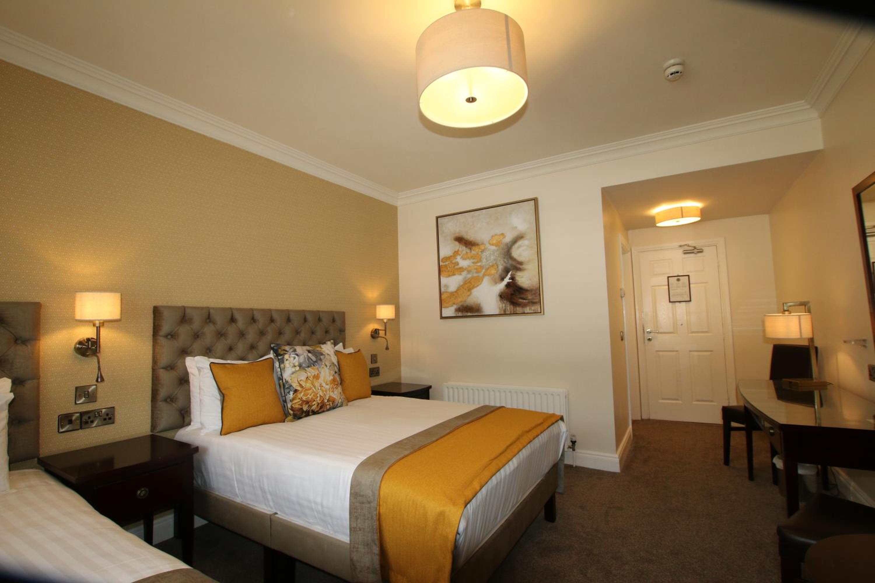 Double or Twin Room photo 1