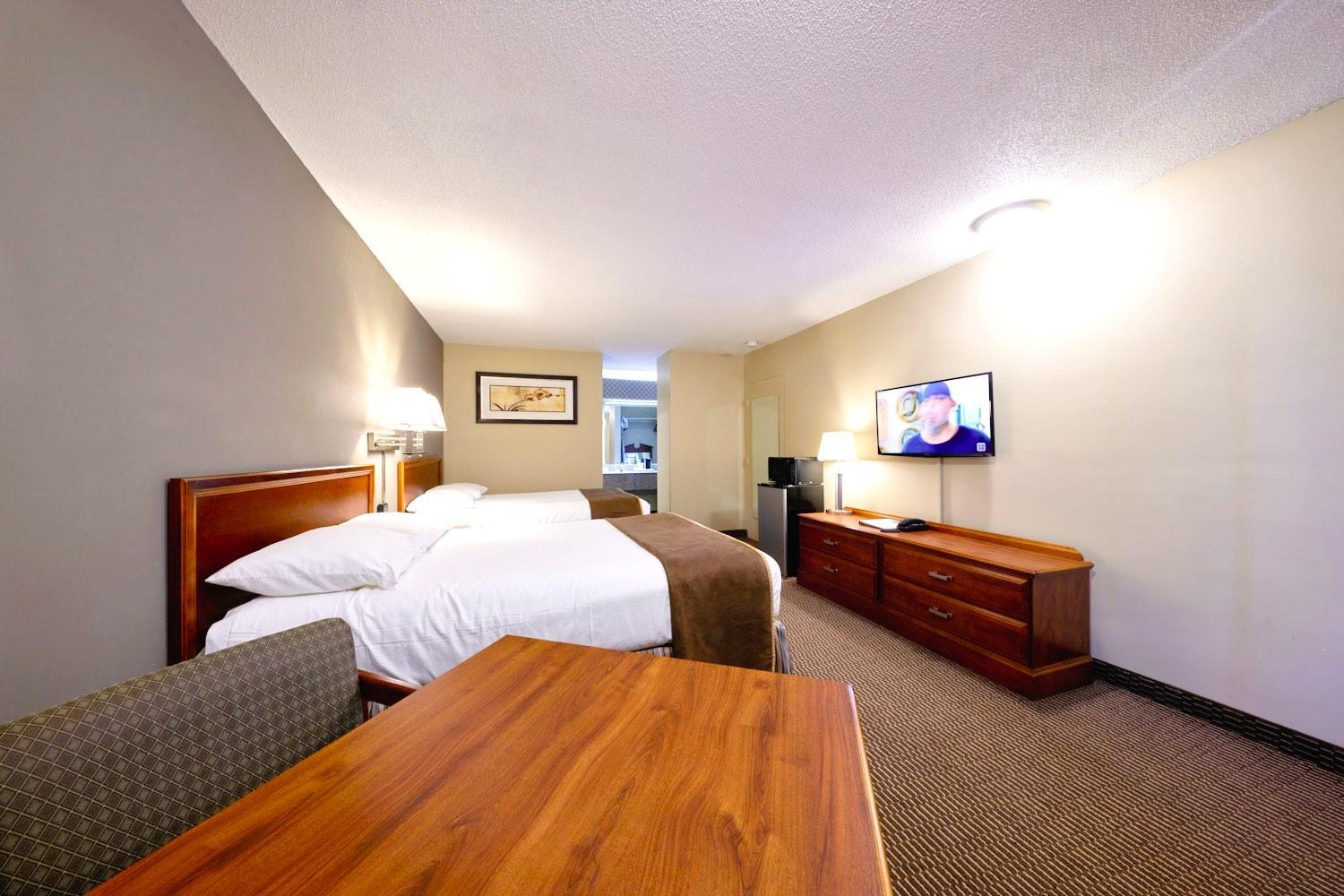 Deluxe Two Double Beds - Non-Smoking - Photo 19
