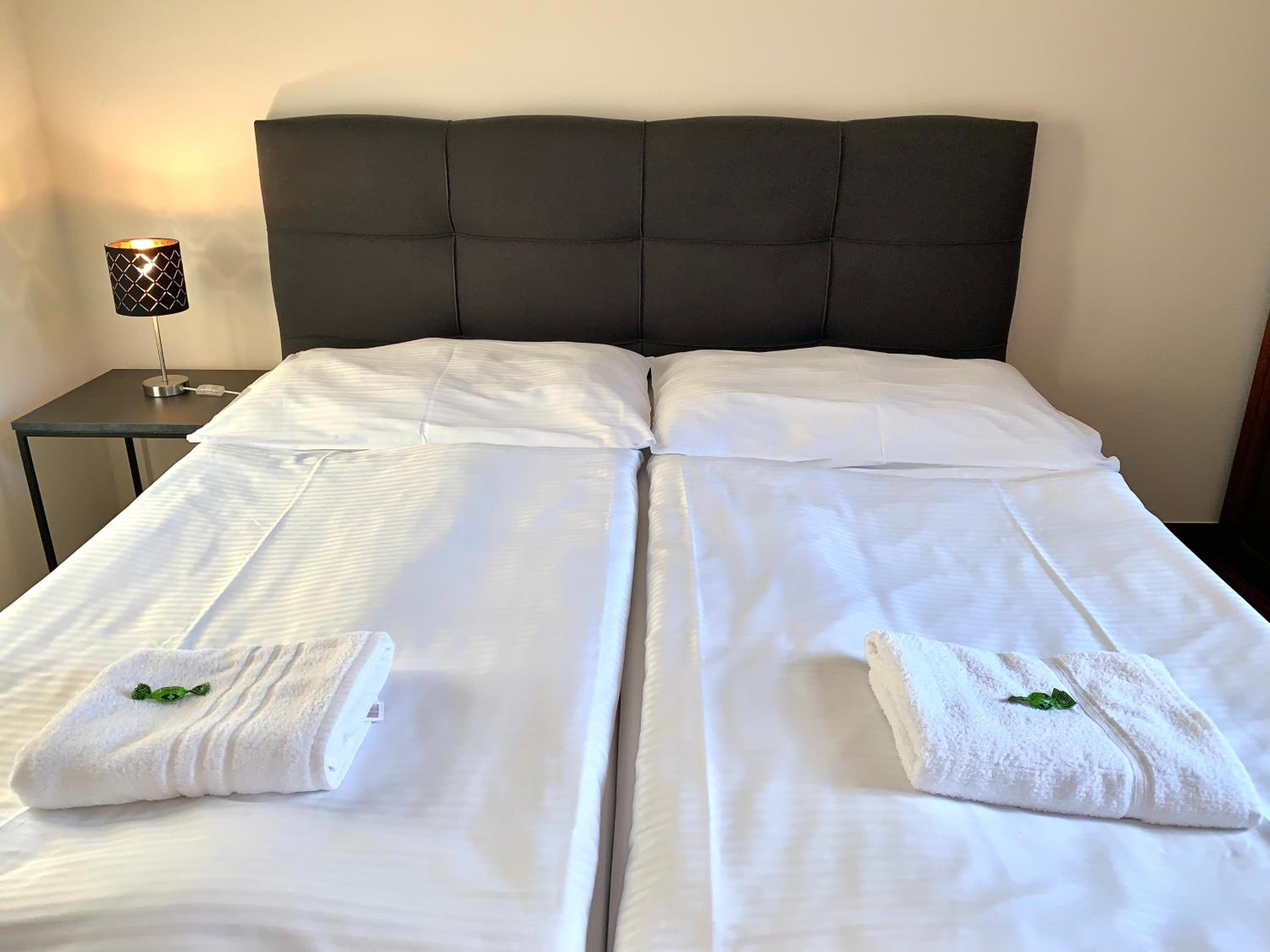 Small Double Room photo 2