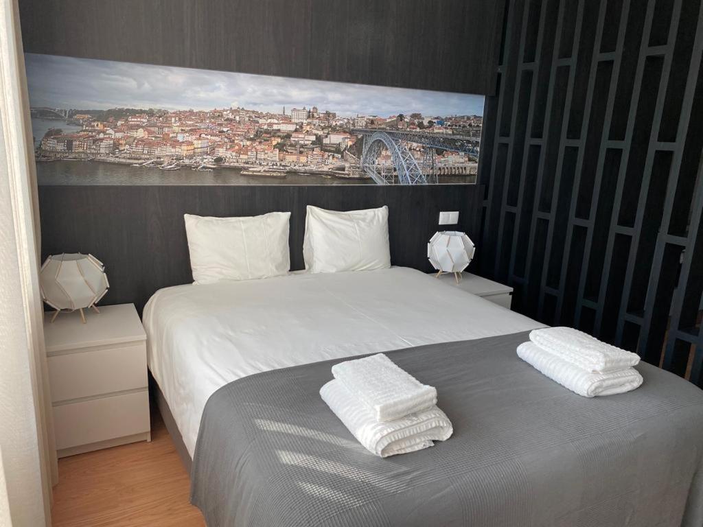 One-Bedroom Apartment - Photo 2