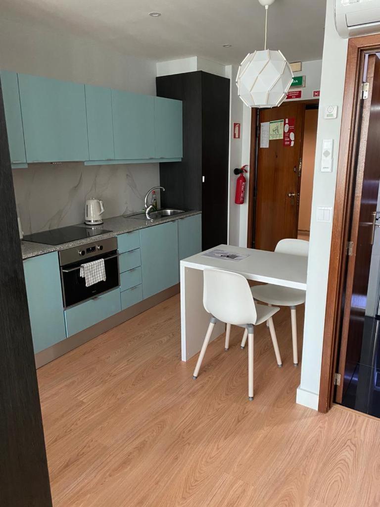 One-Bedroom Apartment - Photo 3