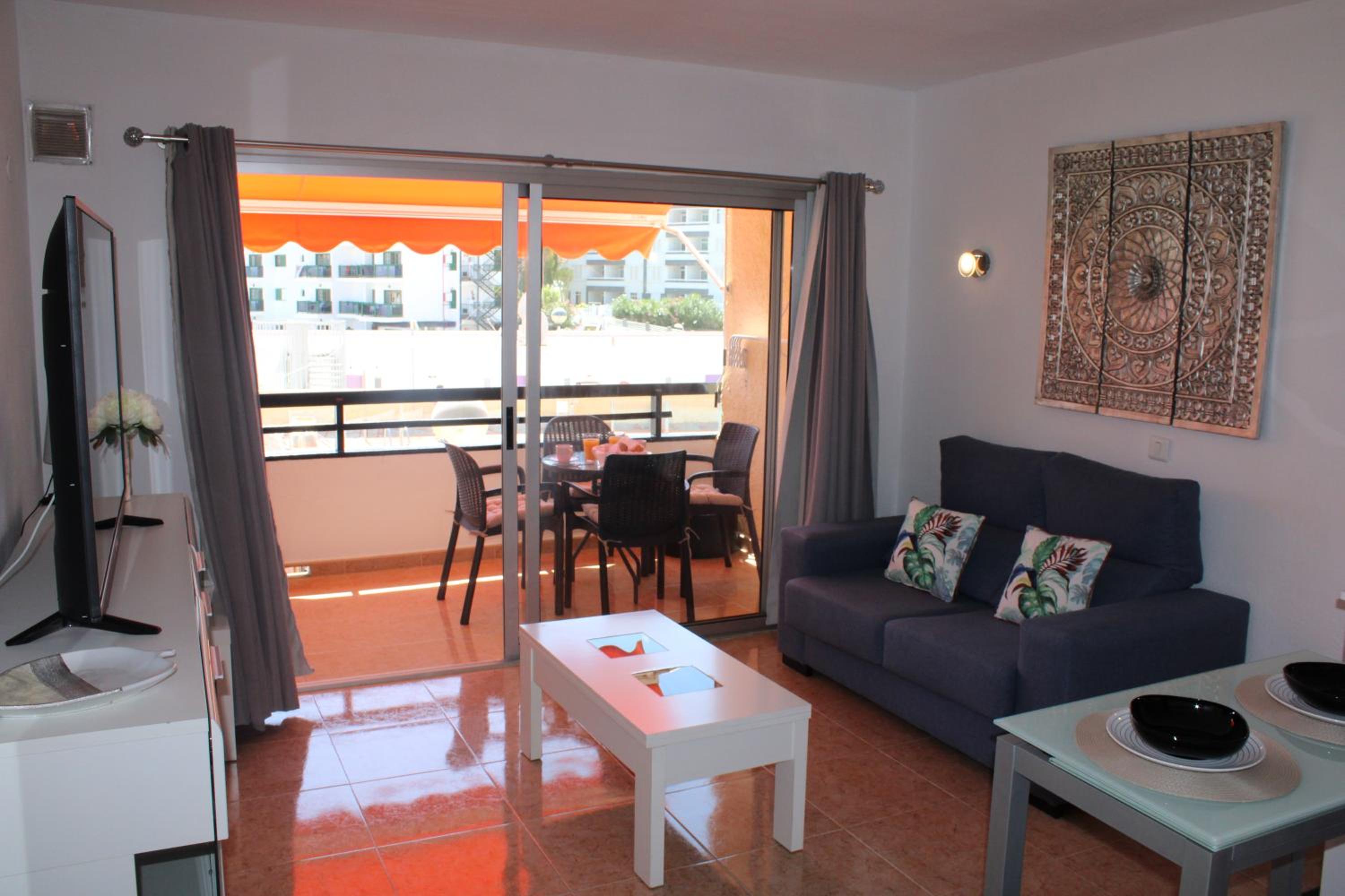 Apartamento con Balcón
