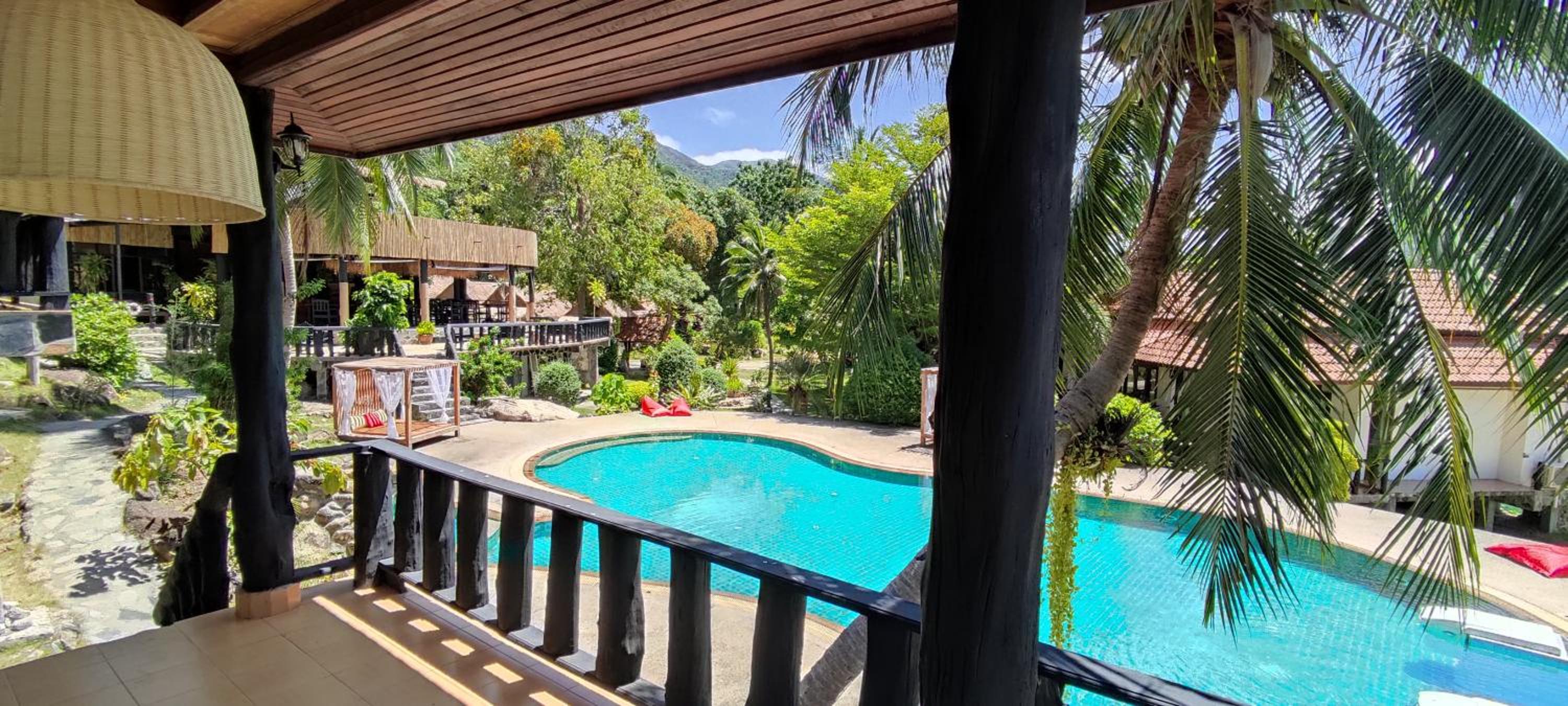 King Room with Pool View photo 2