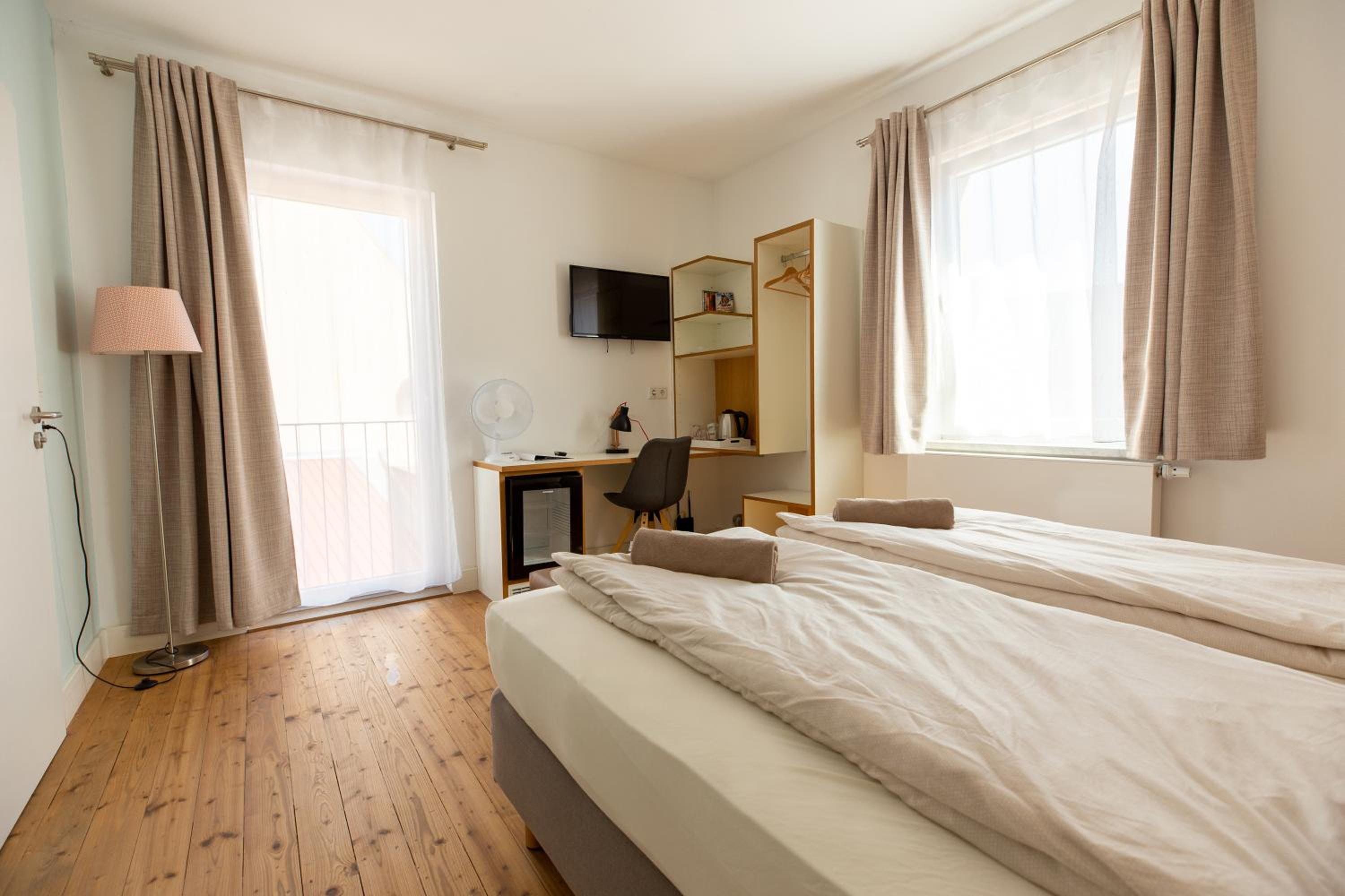 Deluxe Double or Twin Room