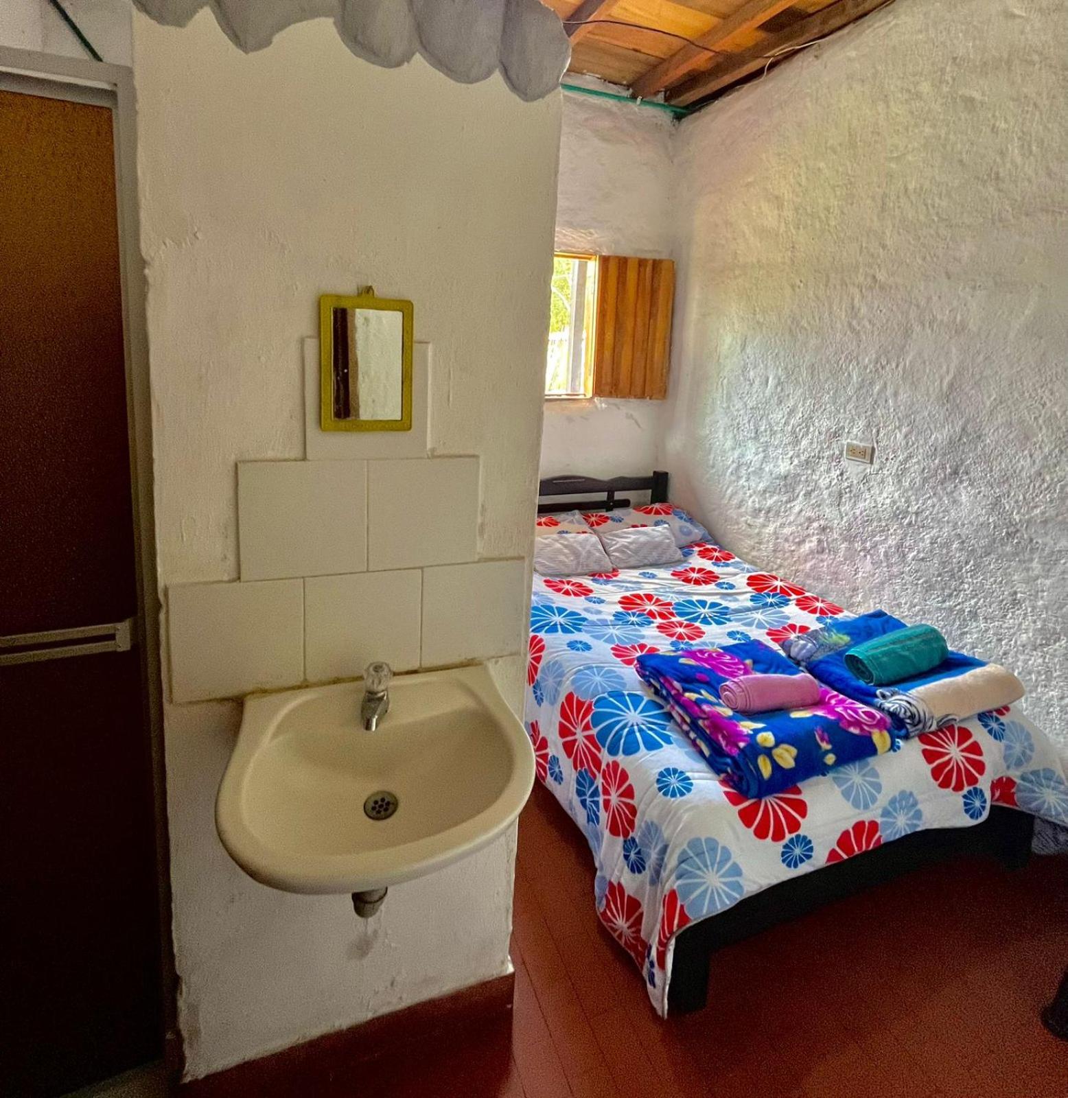 Double Room with Private Bathroom photo 1