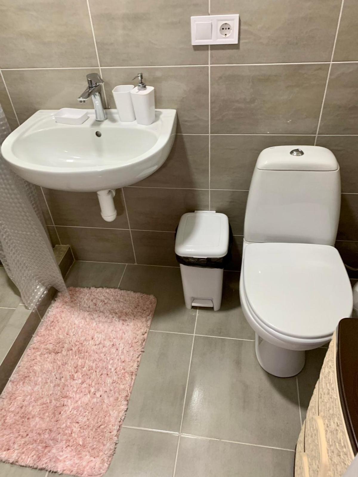 Large Double Room photo 1