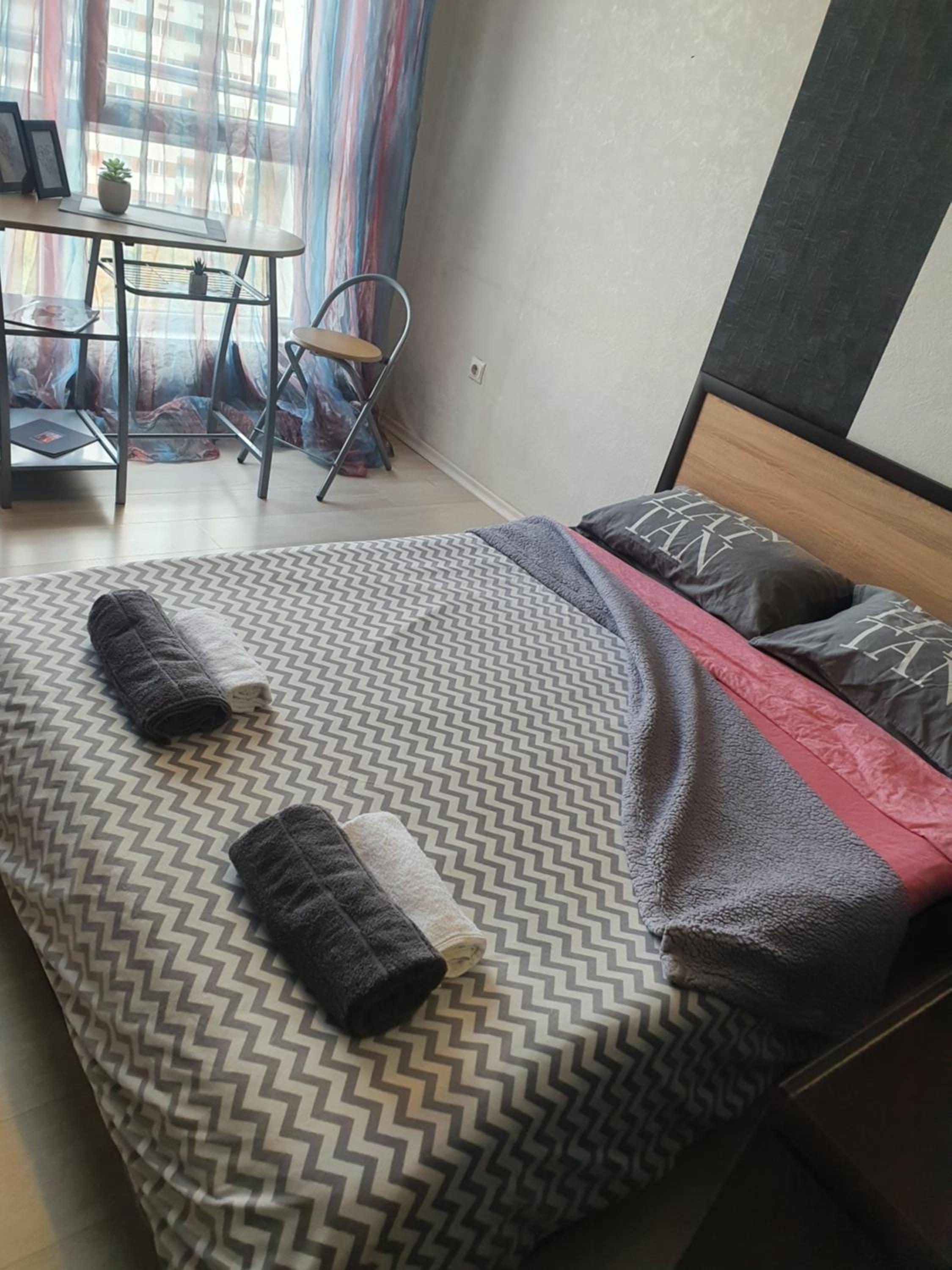 One-Bedroom Apartment - Photo 11