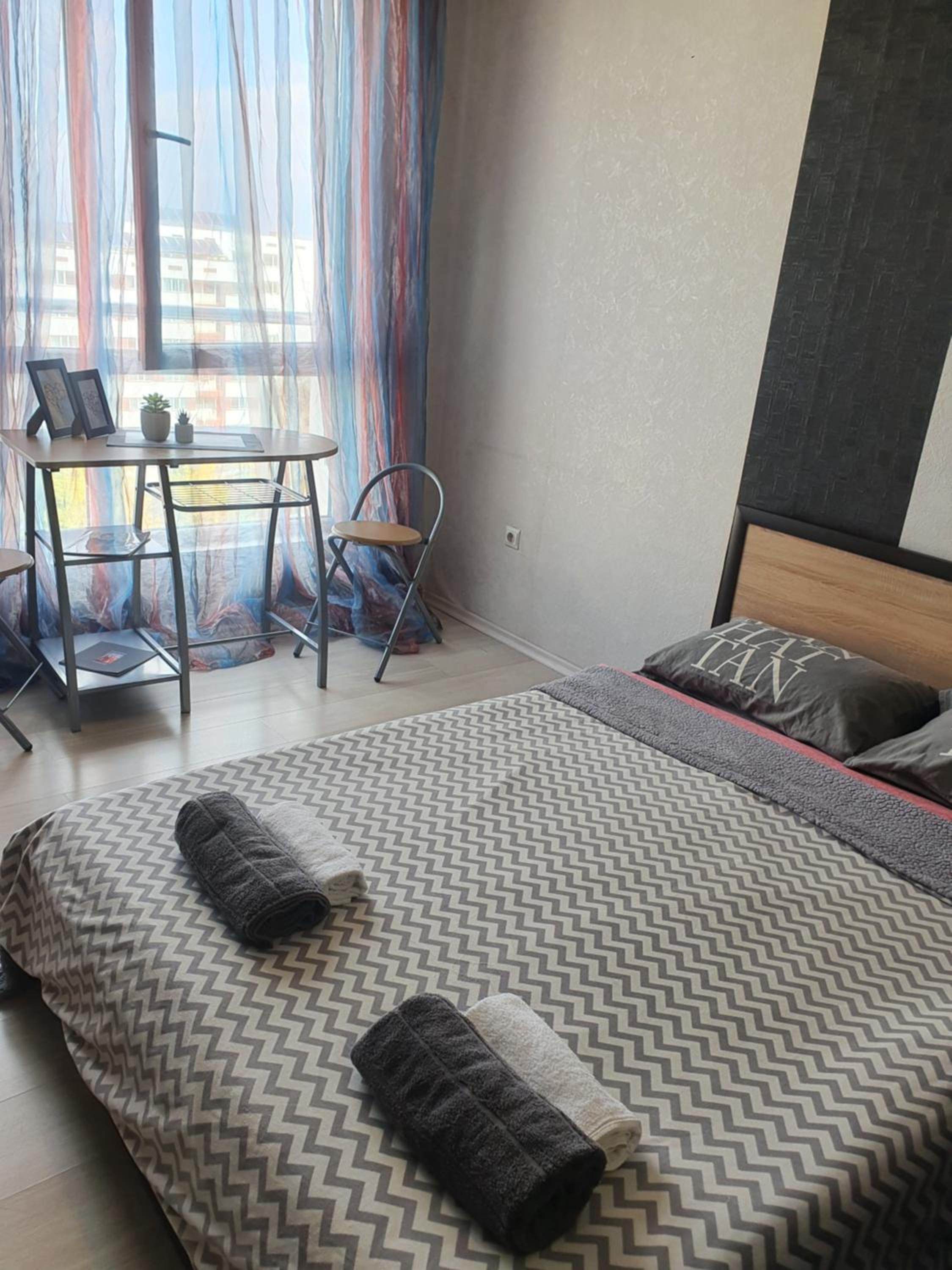 One-Bedroom Apartment - Photo 12