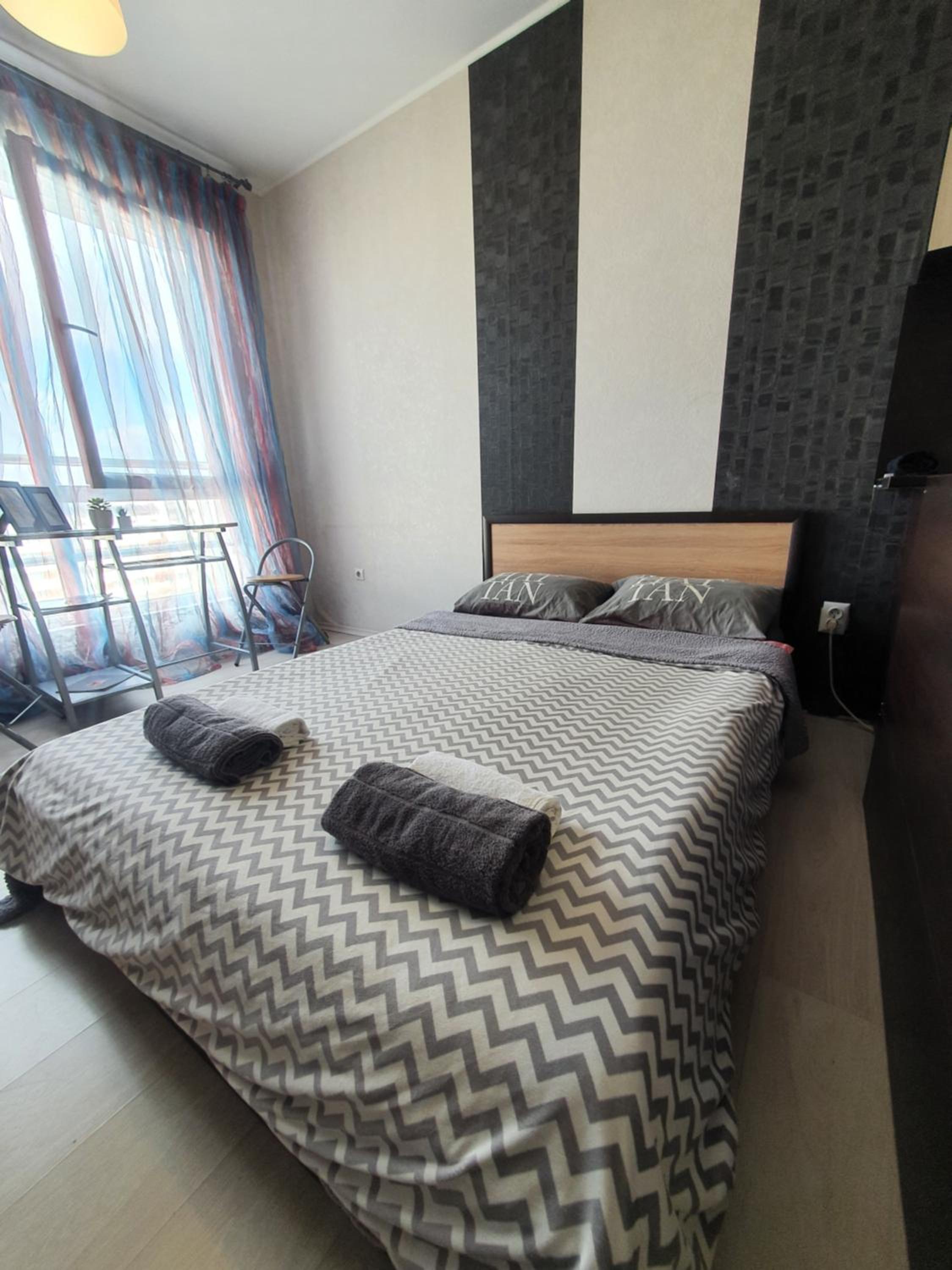 One-Bedroom Apartment - Photo 1
