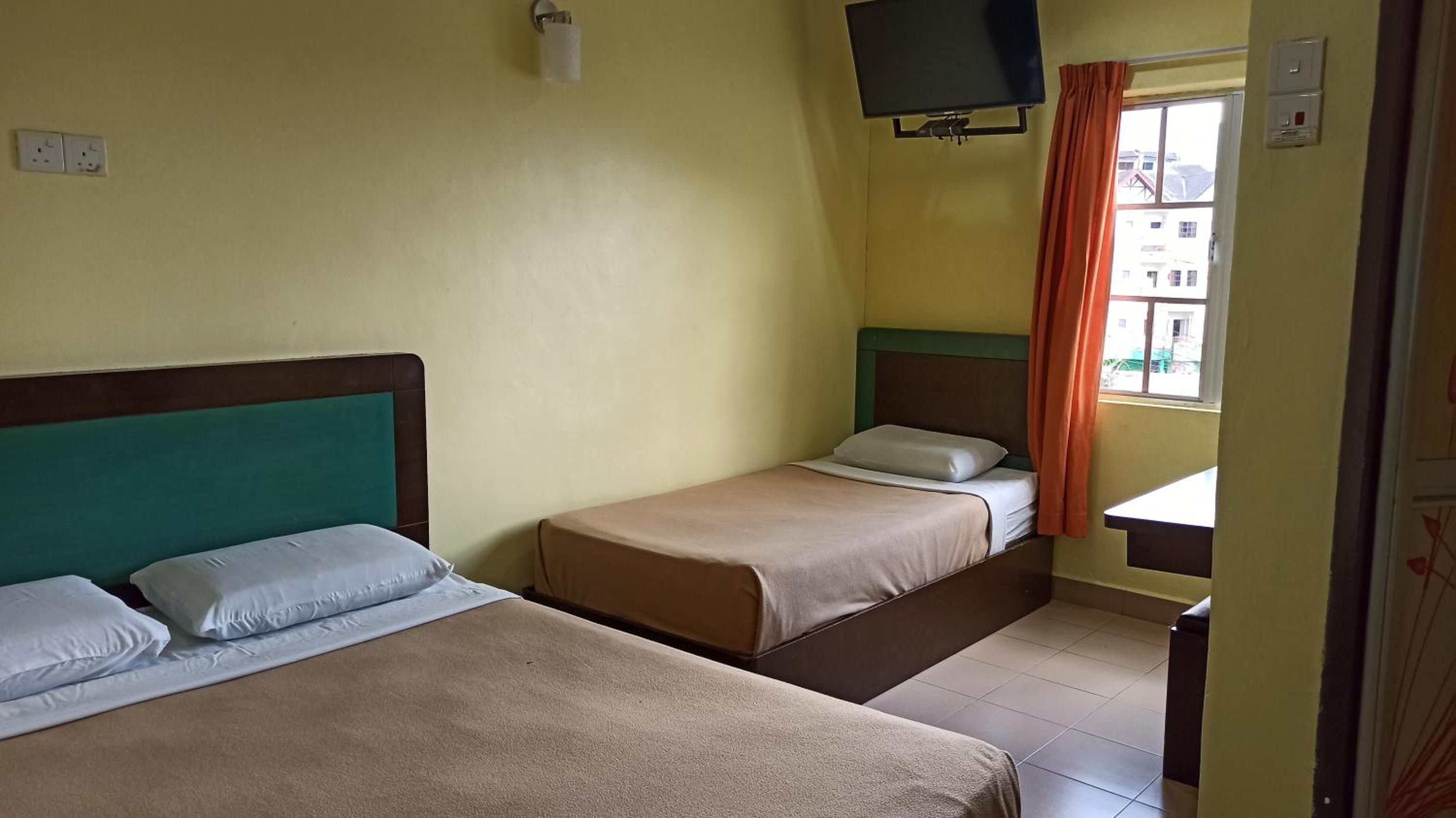 Standard Triple Room - Photo 3