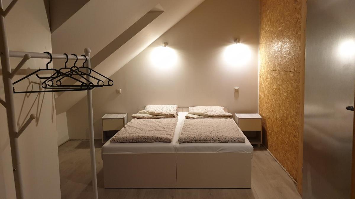 Studio Apartment - Photo 9
