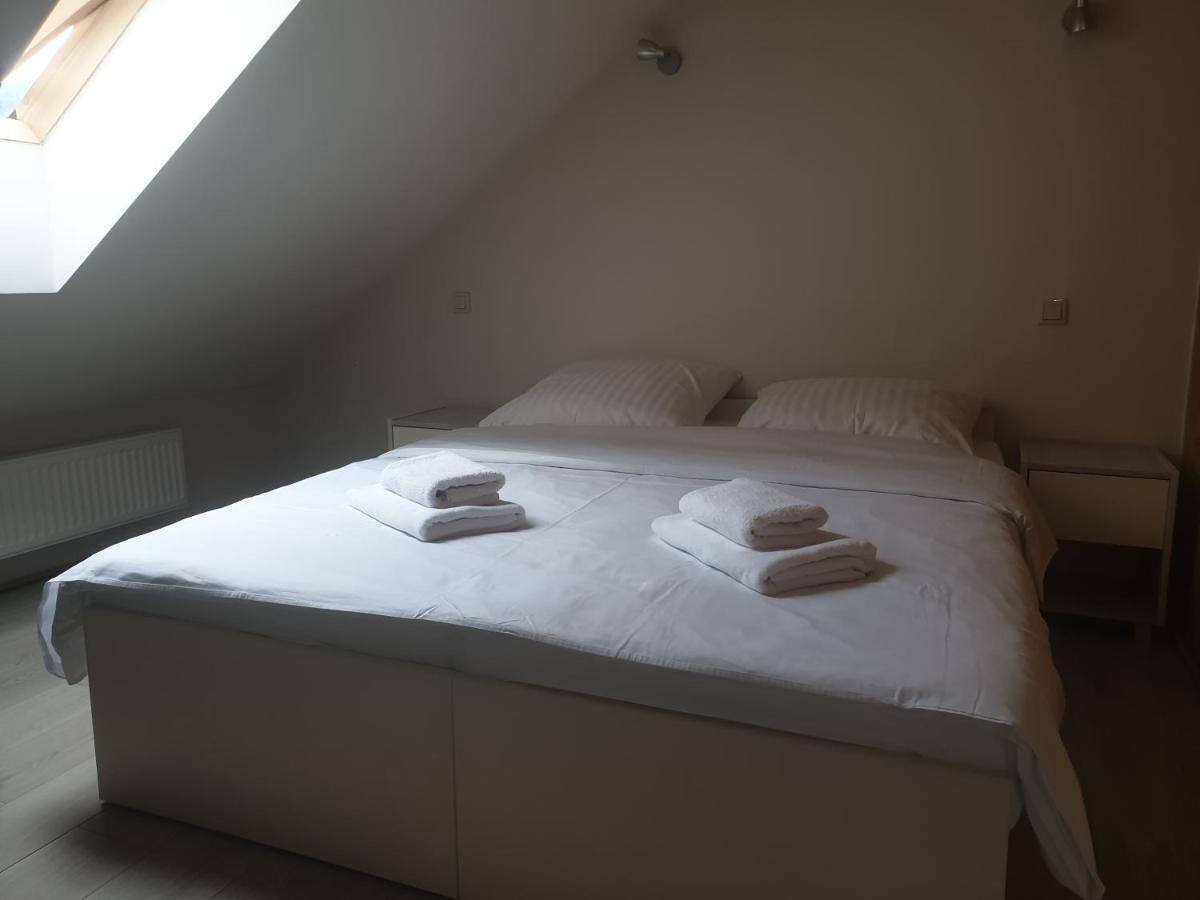 Studio Apartment - Photo 18