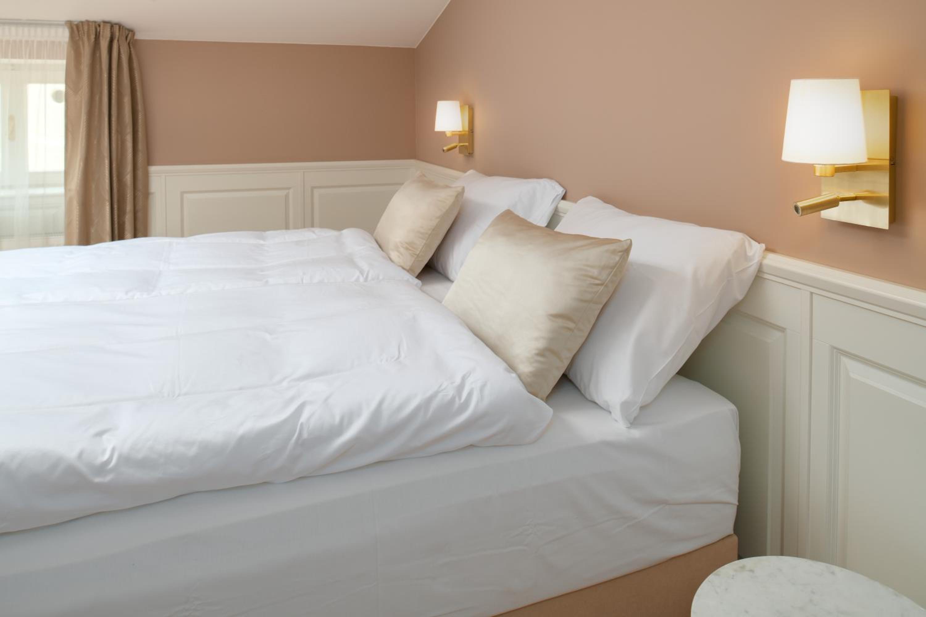 Superior Deluxe Double Or Twin Room  photo 2